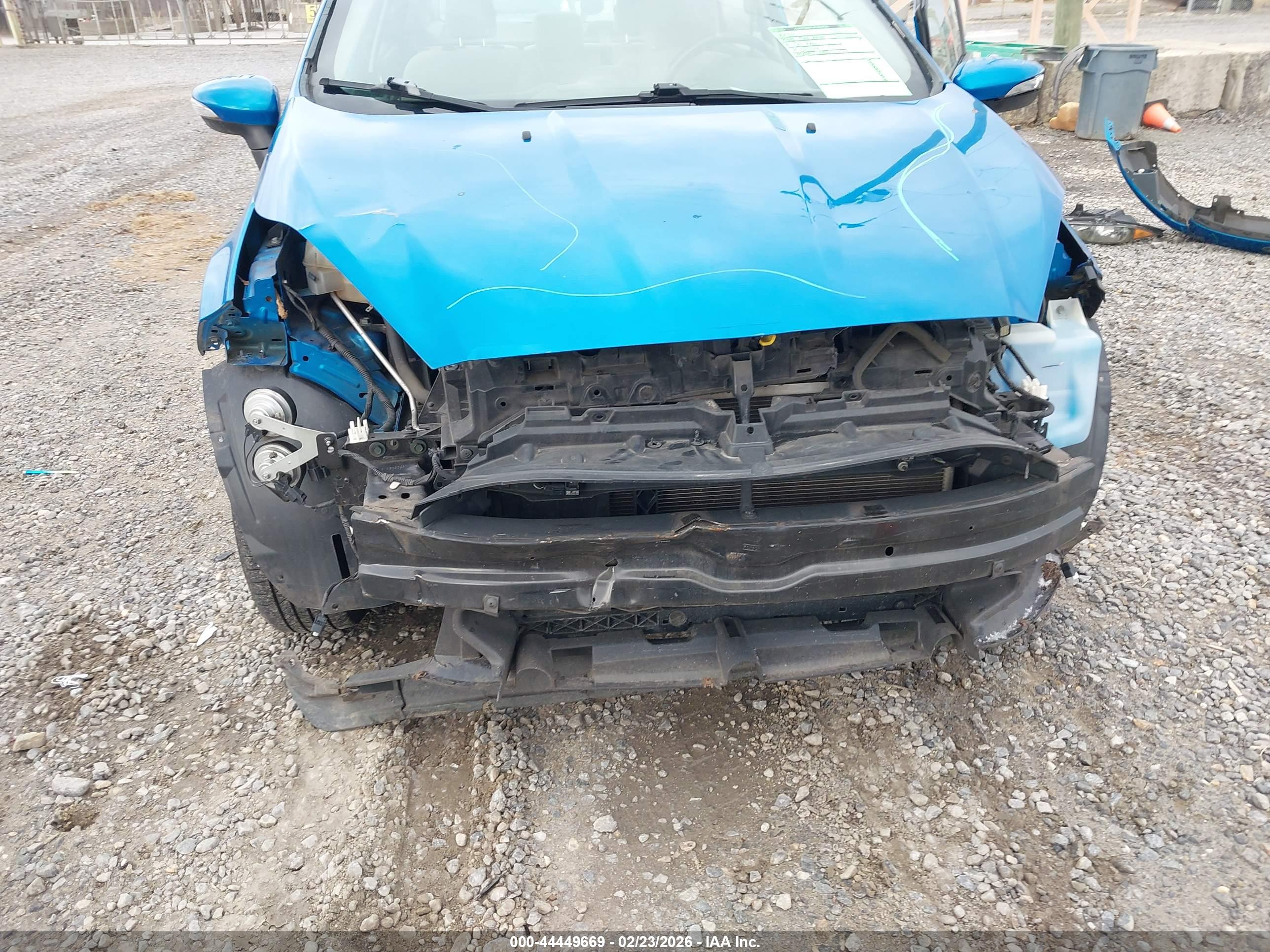 FORD FIESTA image 6