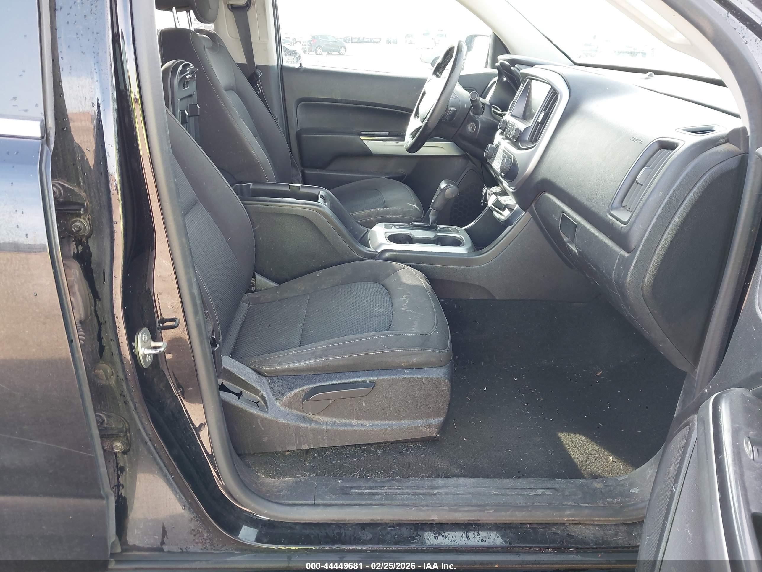 CHEVROLET COLORADO image 5