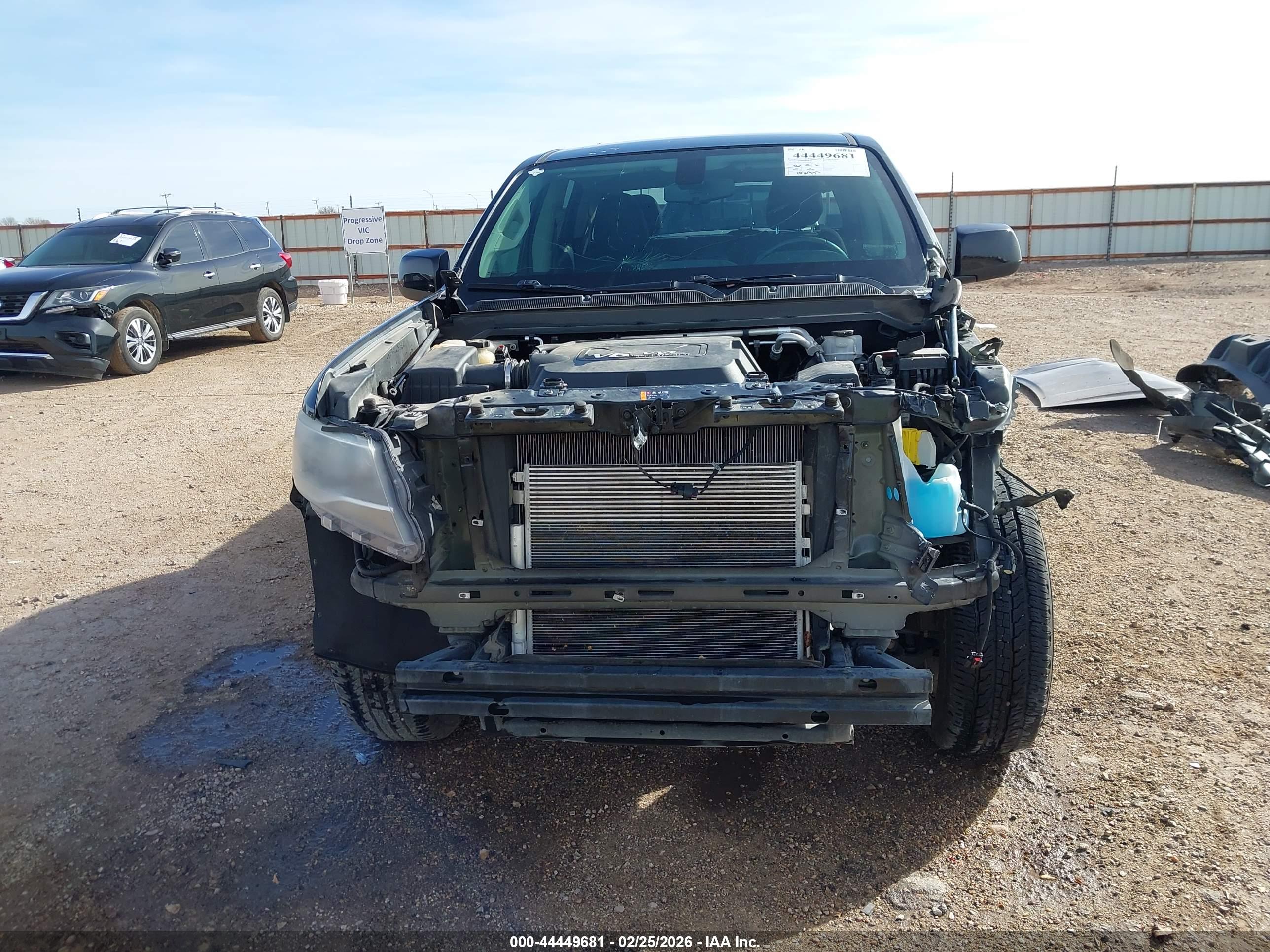 CHEVROLET COLORADO image 6