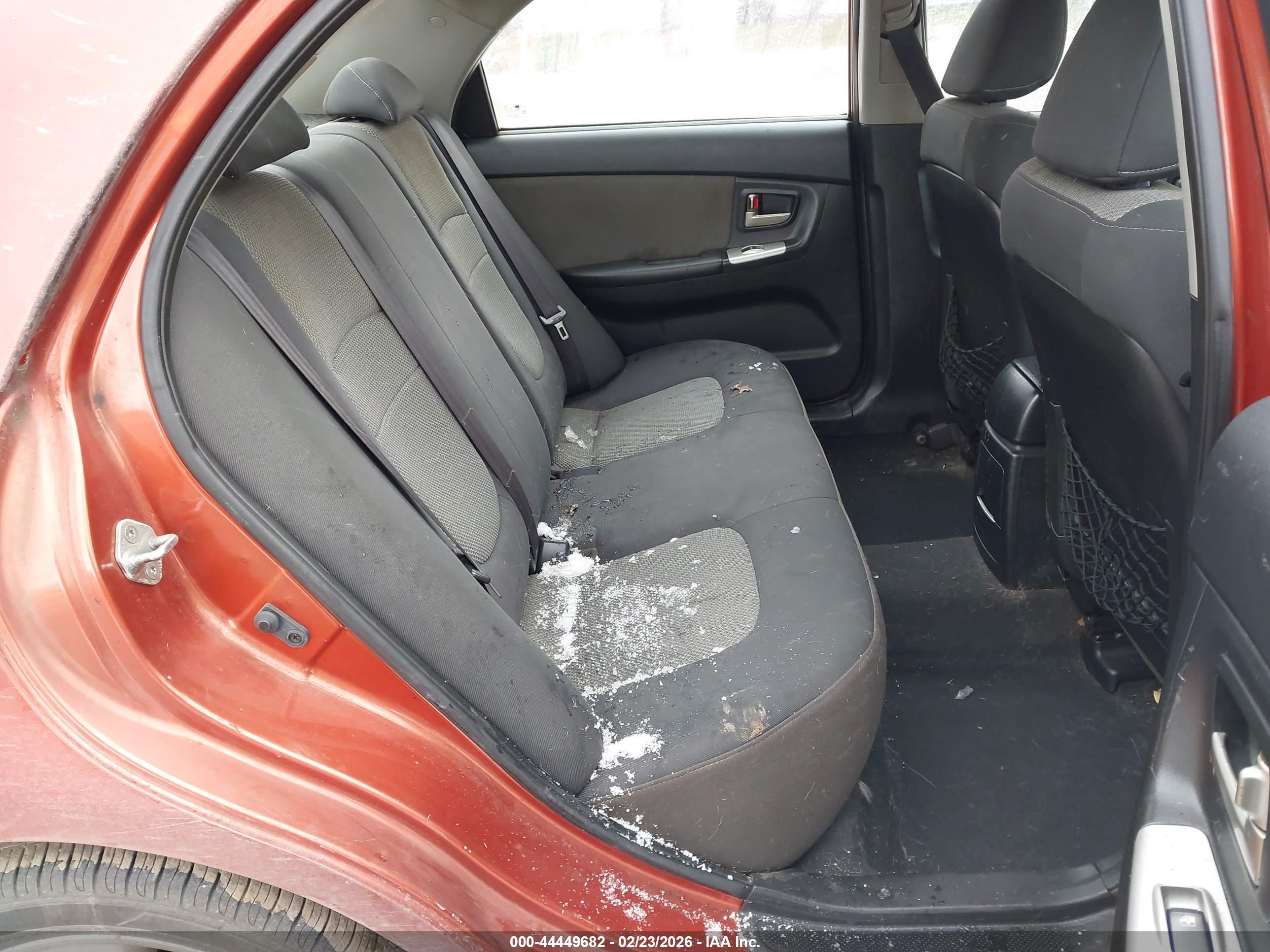 KIA SPECTRA image 8