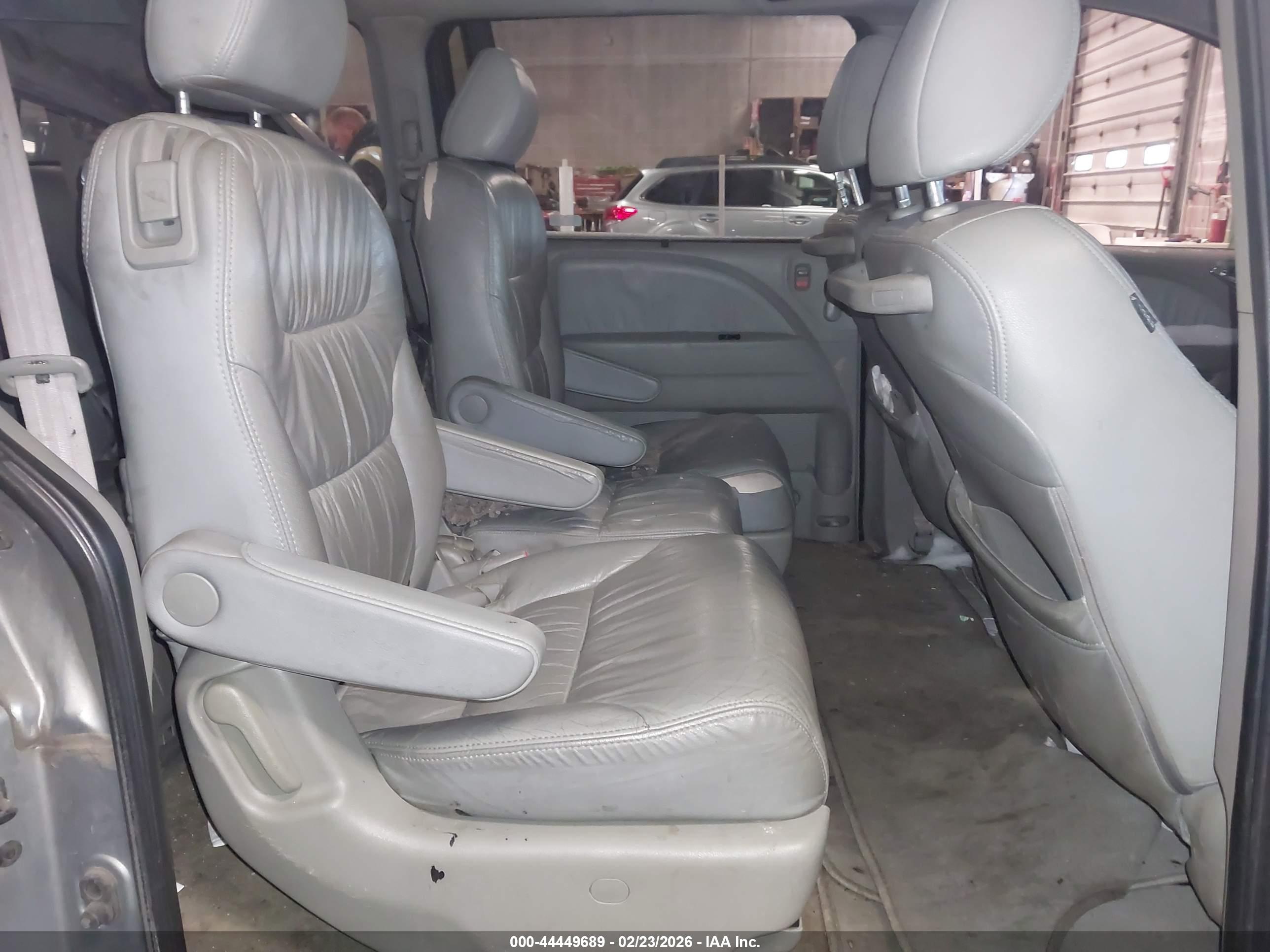 HONDA ODYSSEY image 8
