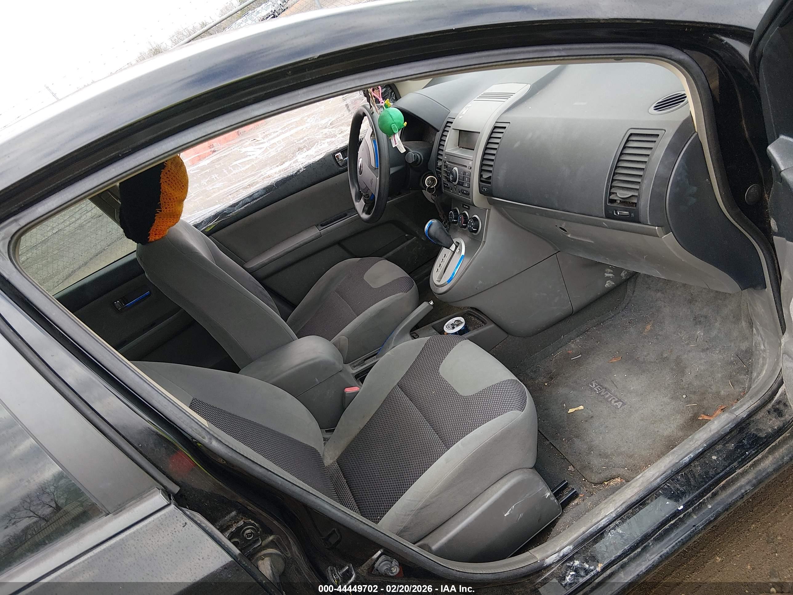 NISSAN SENTRA image 5