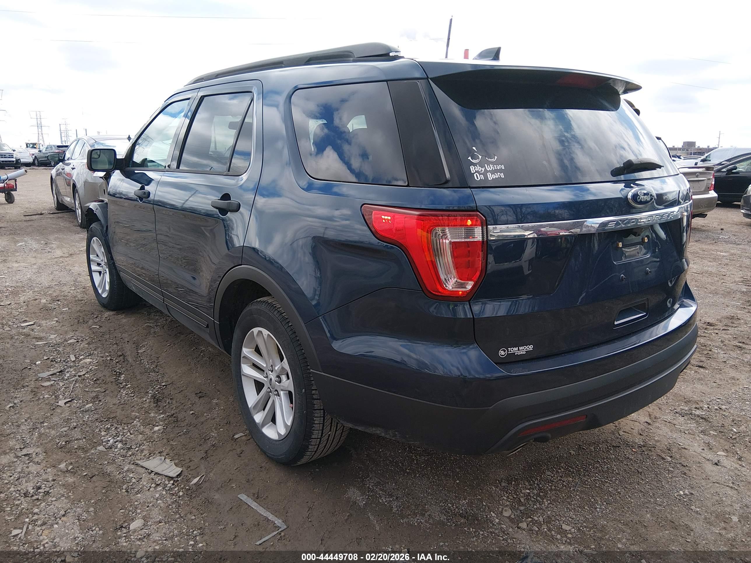 FORD EXPLORER image 3