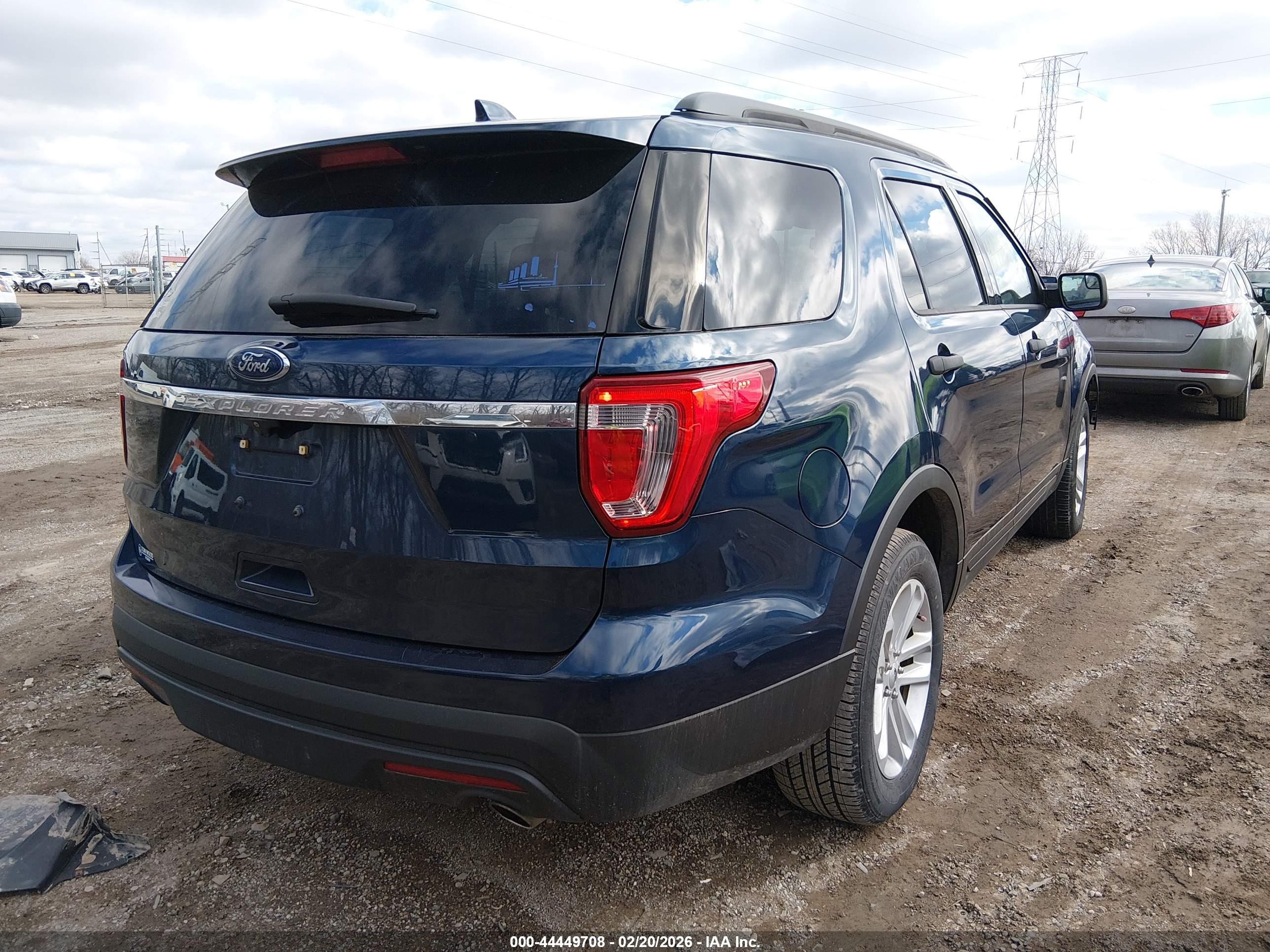 FORD EXPLORER image 4