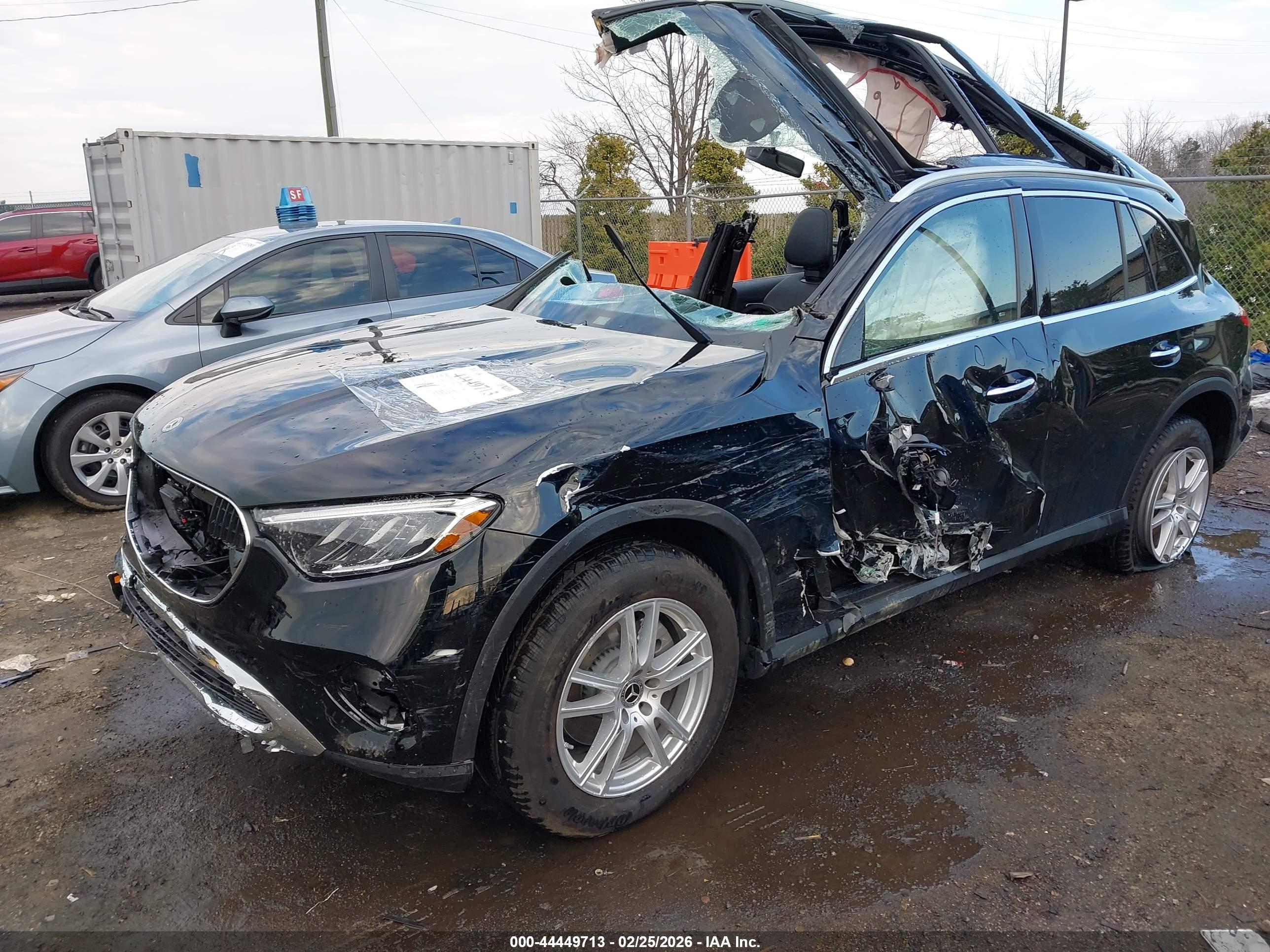 MERCEDES-BENZ GLC image 2