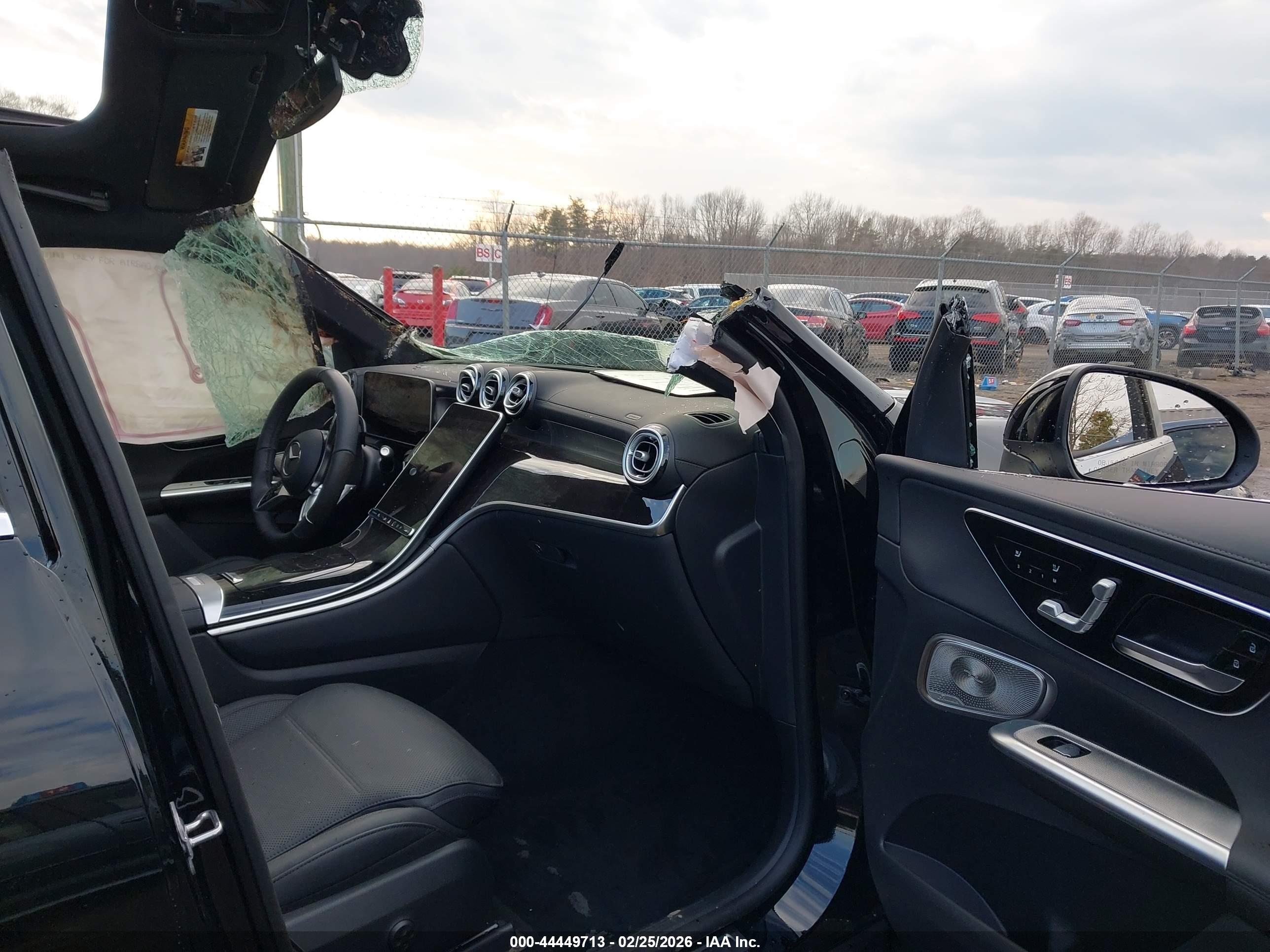 MERCEDES-BENZ GLC image 5
