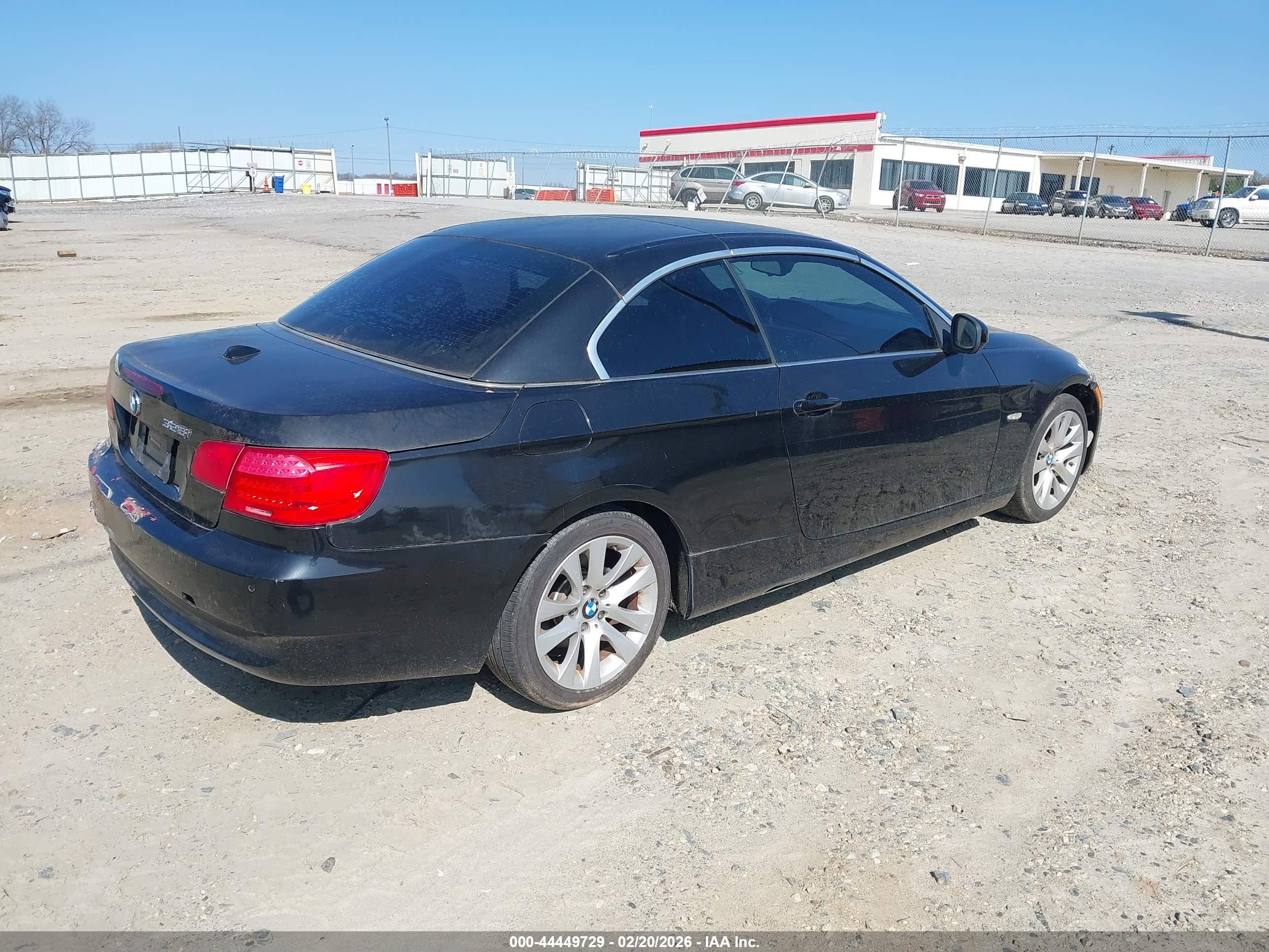 BMW 328I image 4