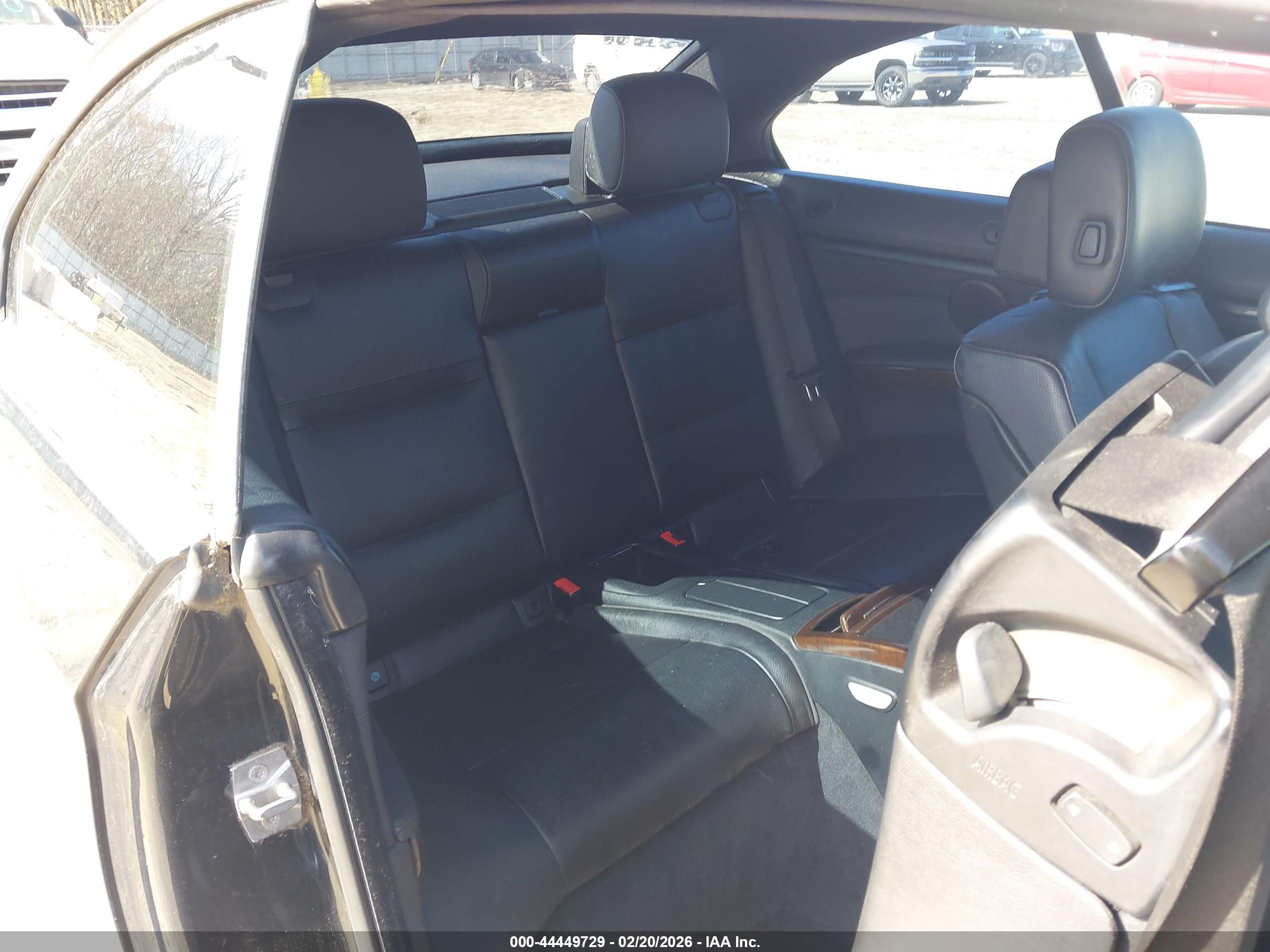 BMW 328I image 8