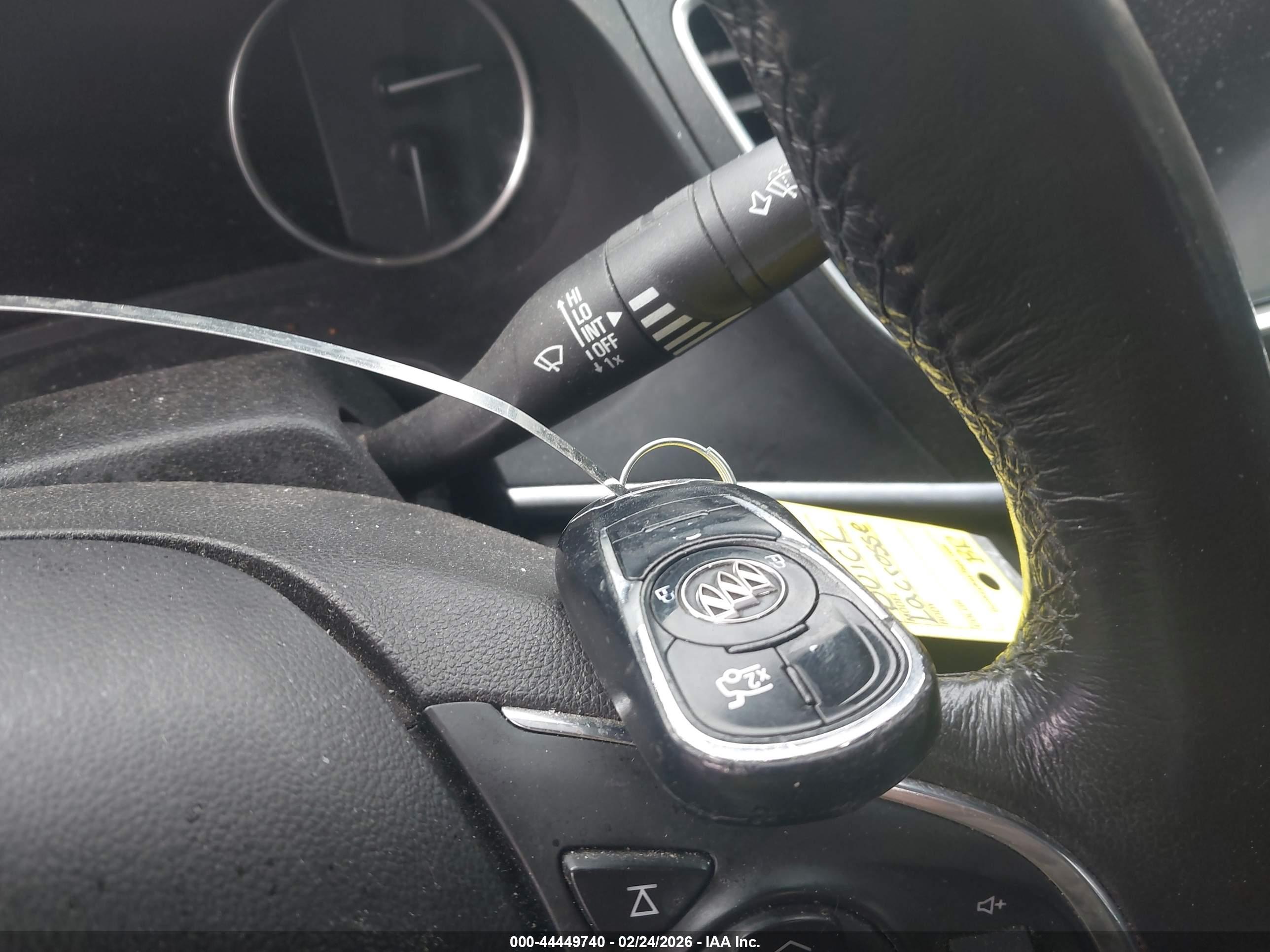 BUICK LACROSSE image 11