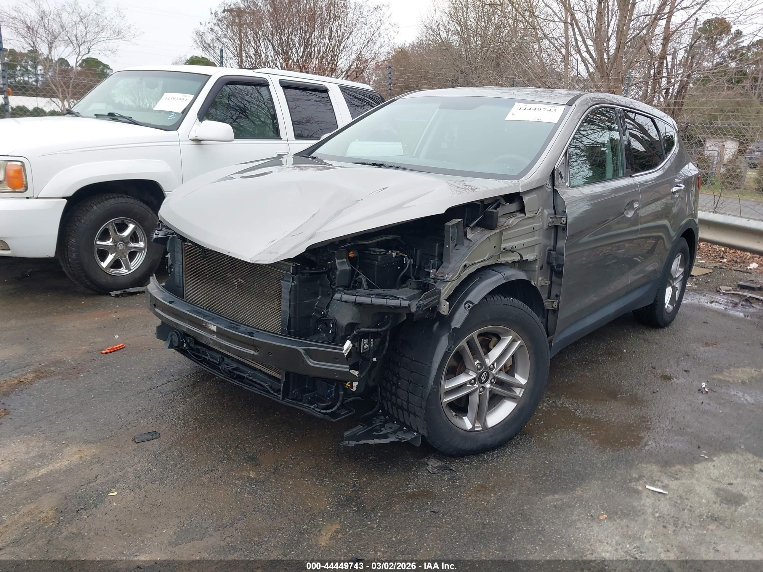 HYUNDAI SANTA image 2