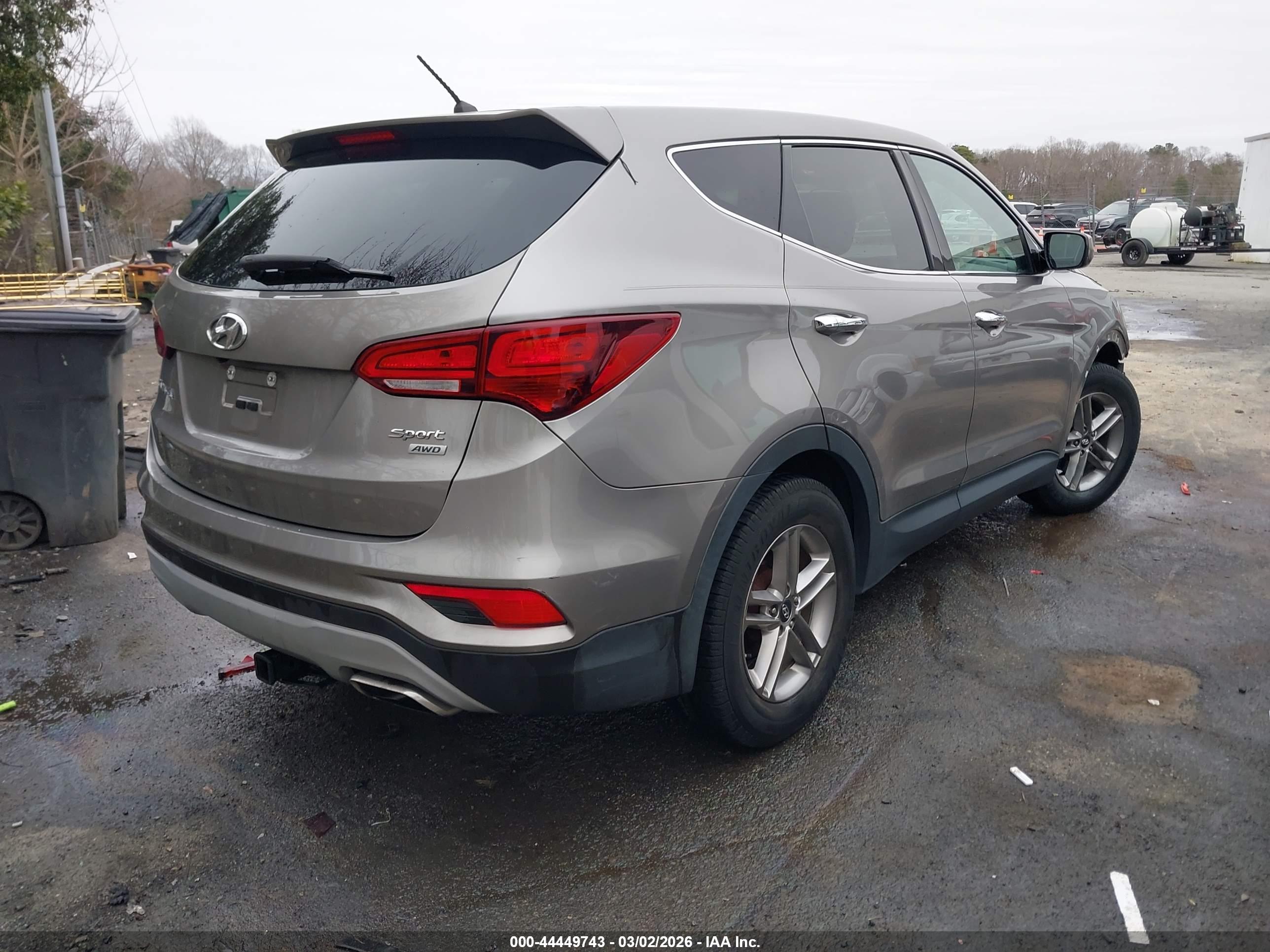 HYUNDAI SANTA image 4