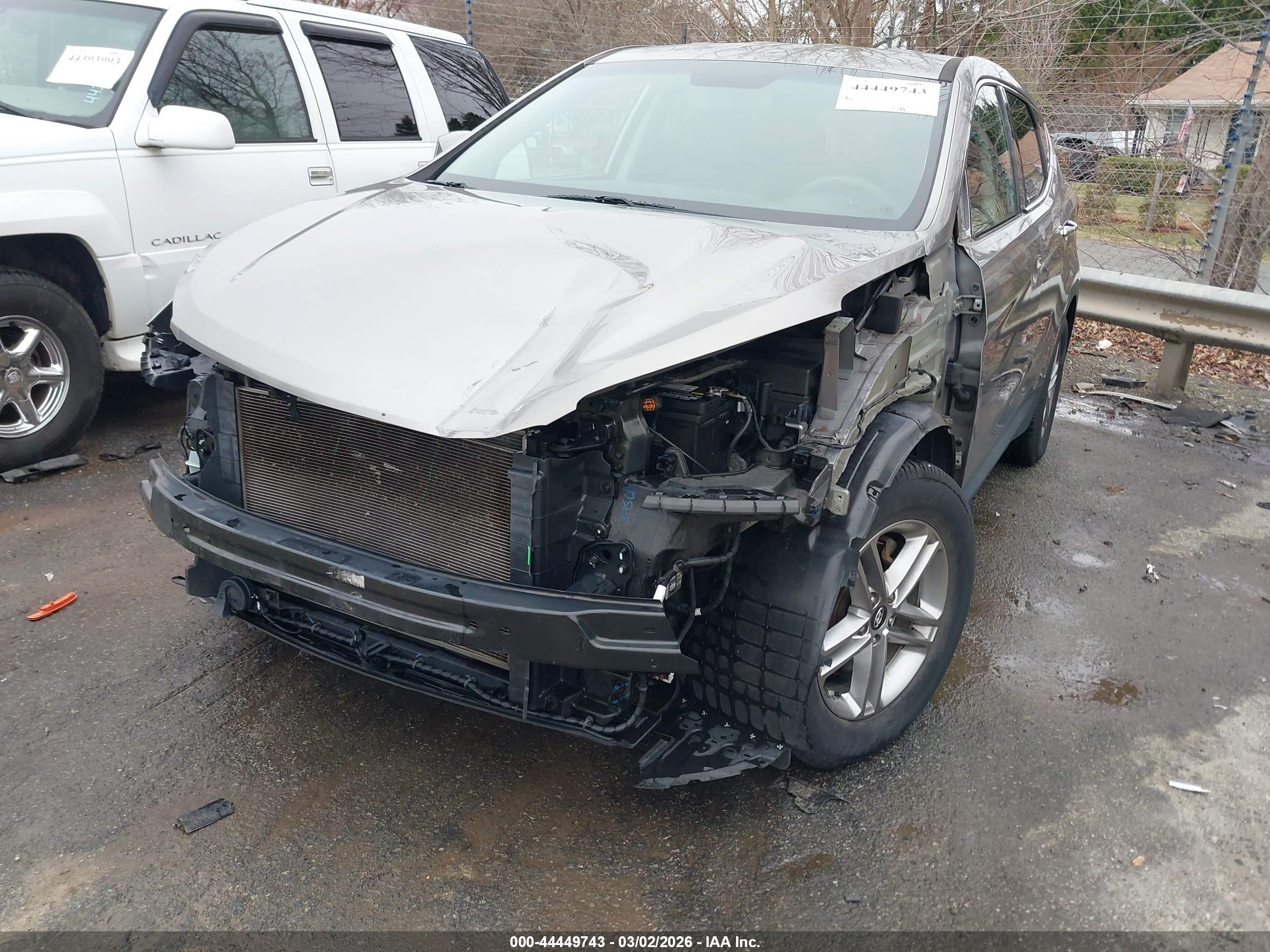 HYUNDAI SANTA image 6