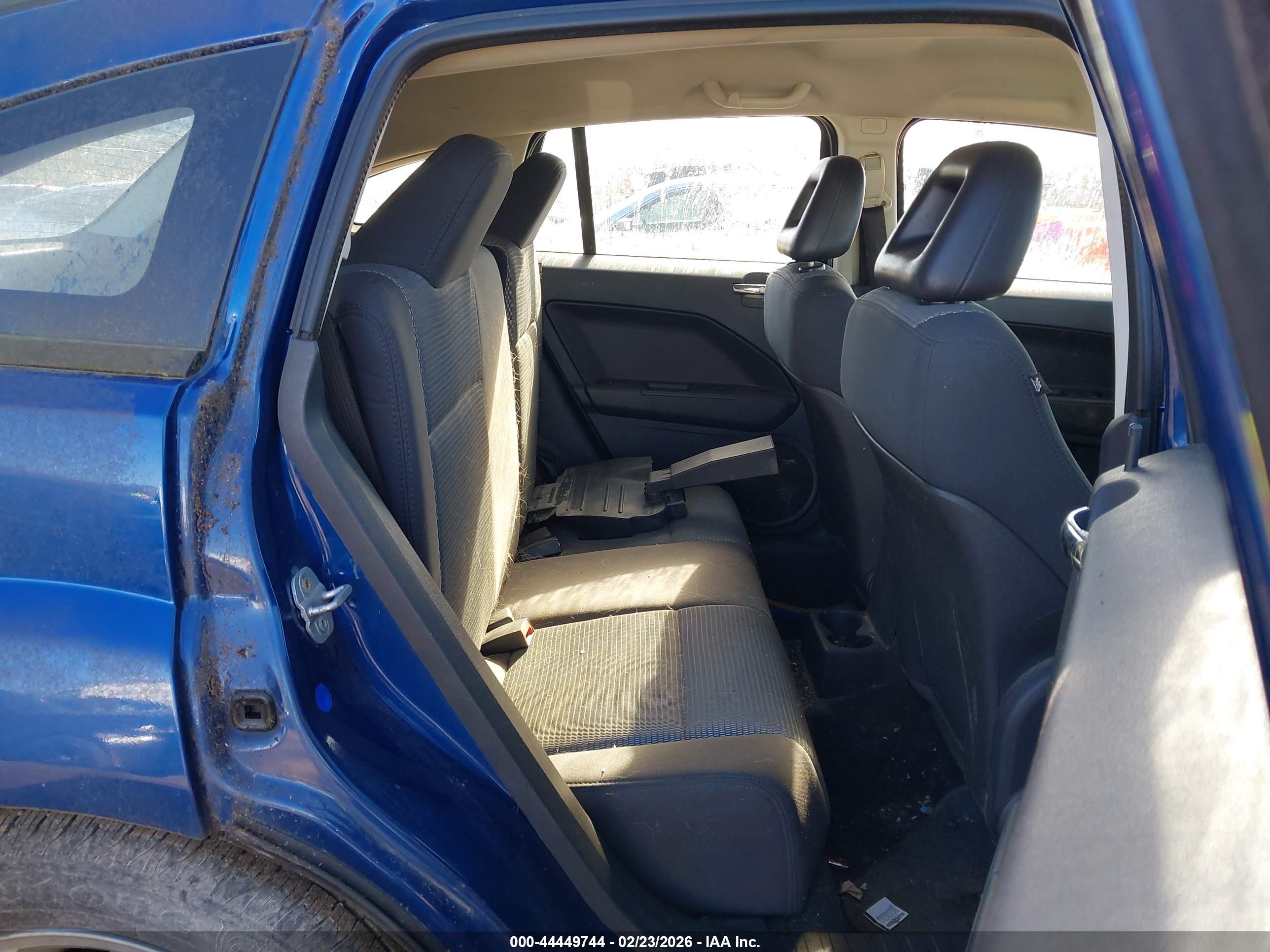 DODGE CALIBER image 8