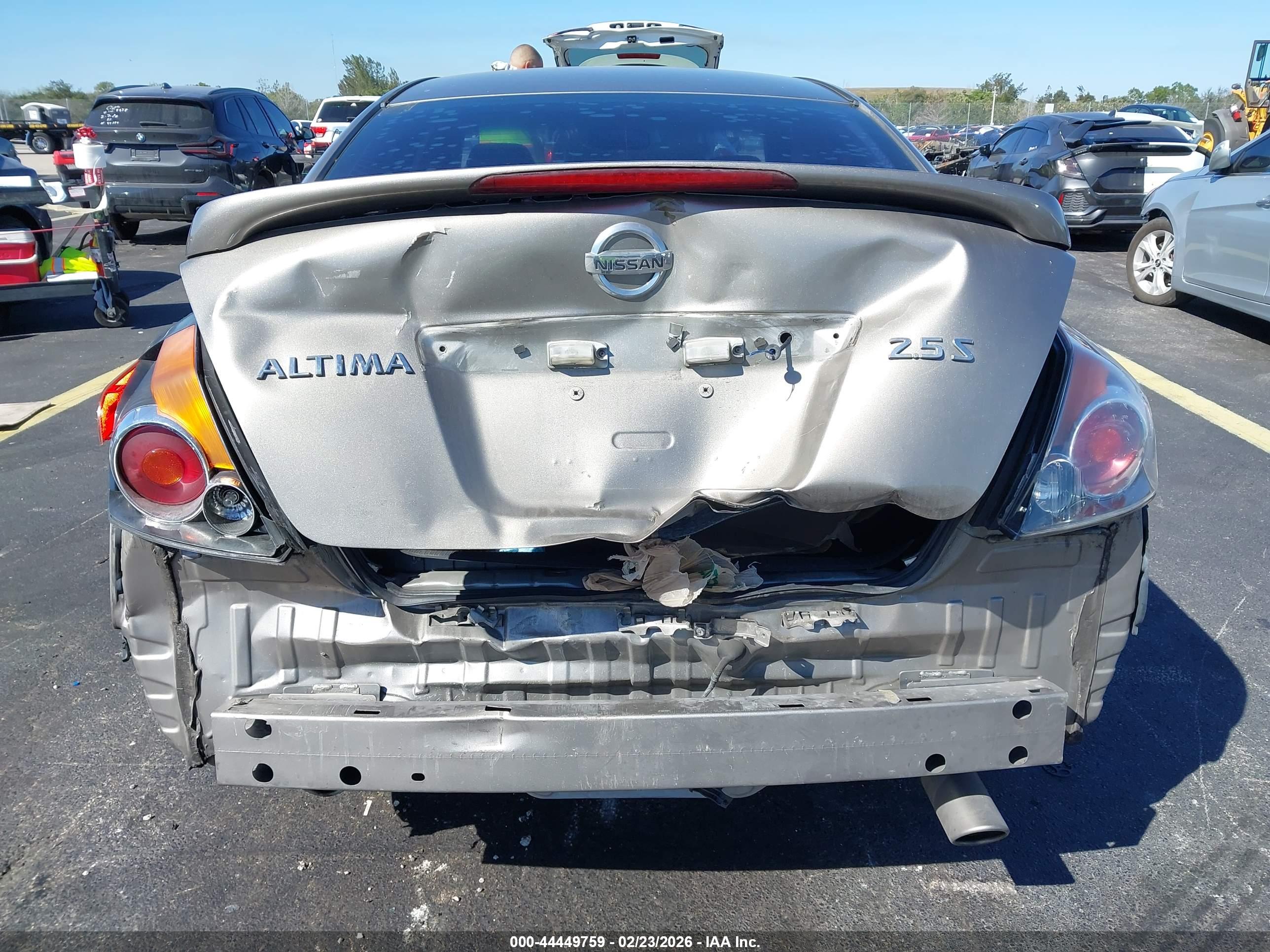 NISSAN ALTIMA image 6