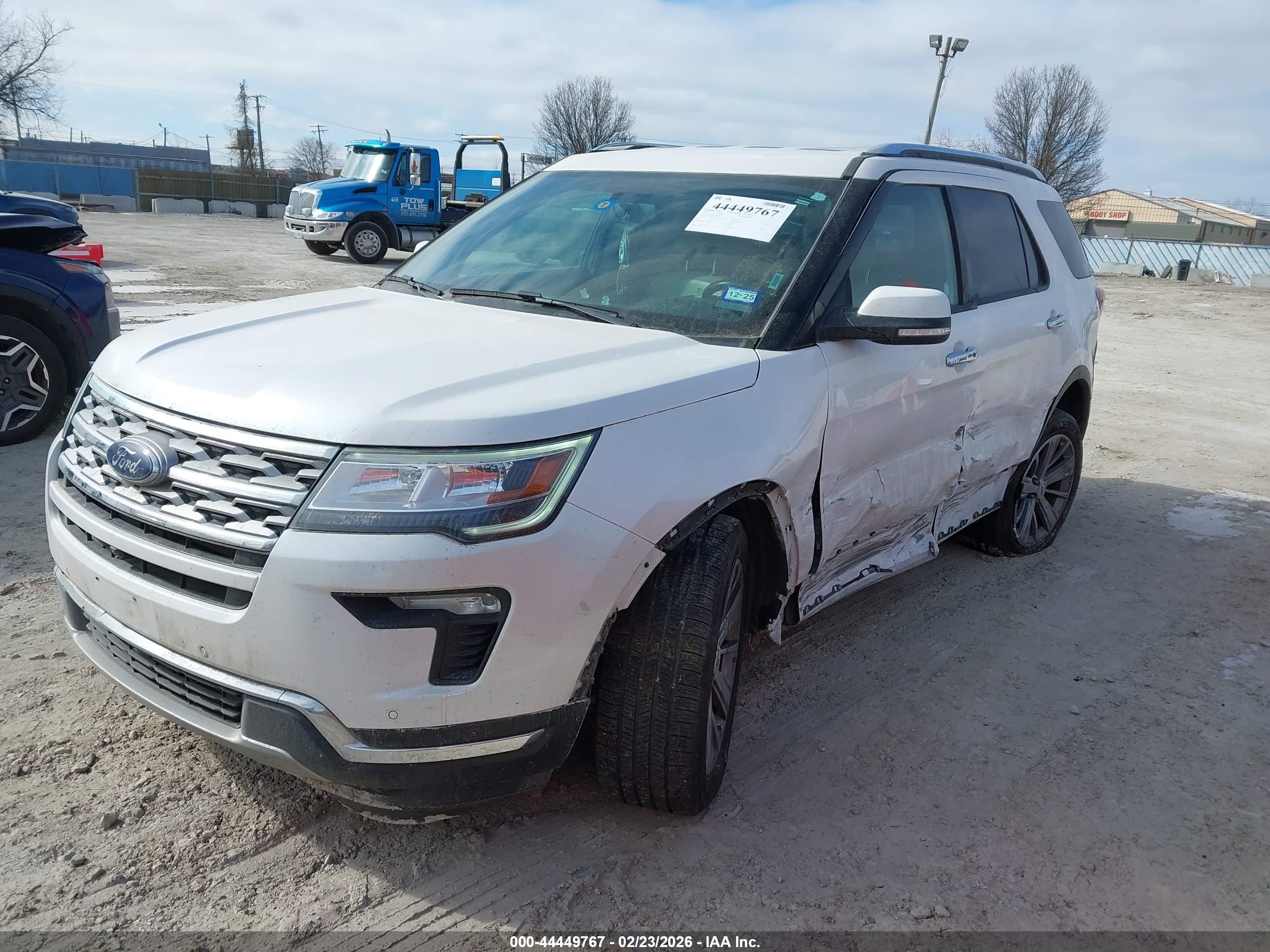 FORD EXPLORER image 2