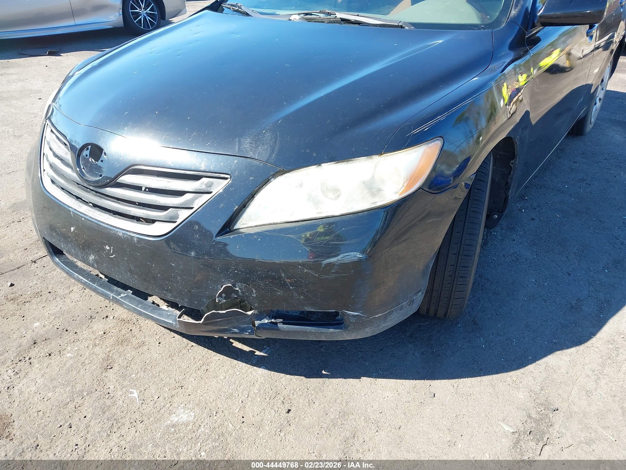 TOYOTA CAMRY image 6