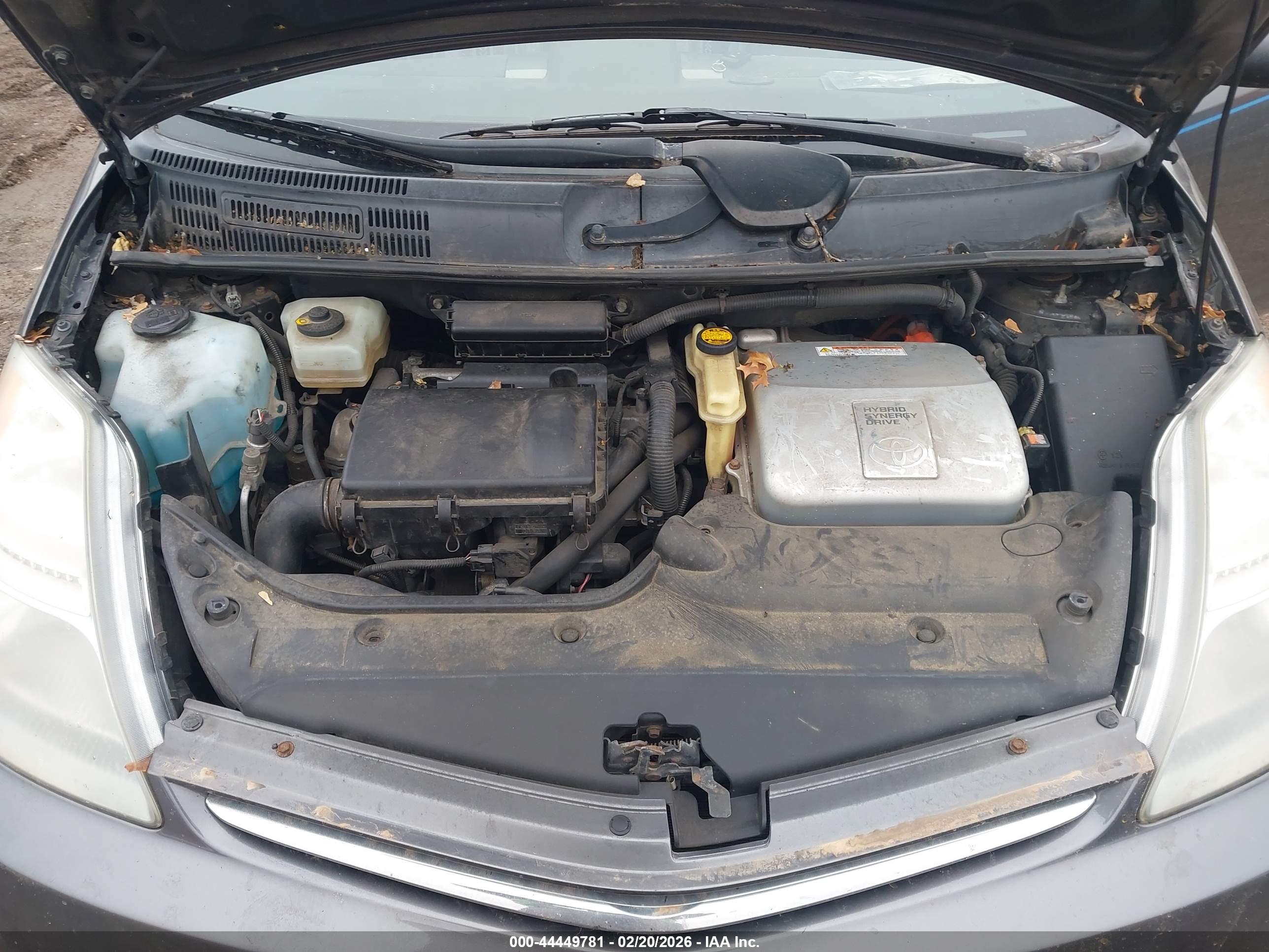 TOYOTA PRIUS image 10