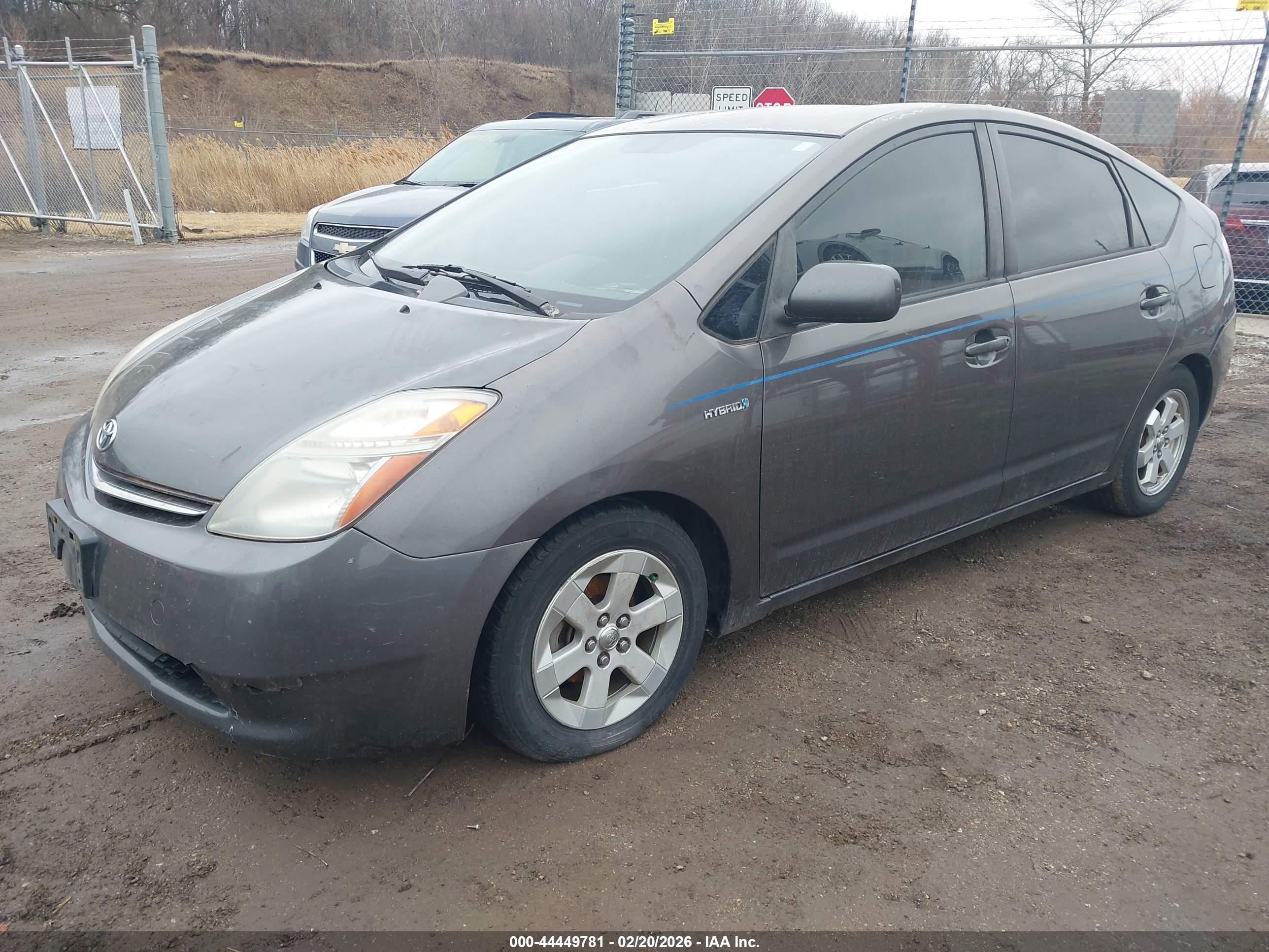 TOYOTA PRIUS image 2