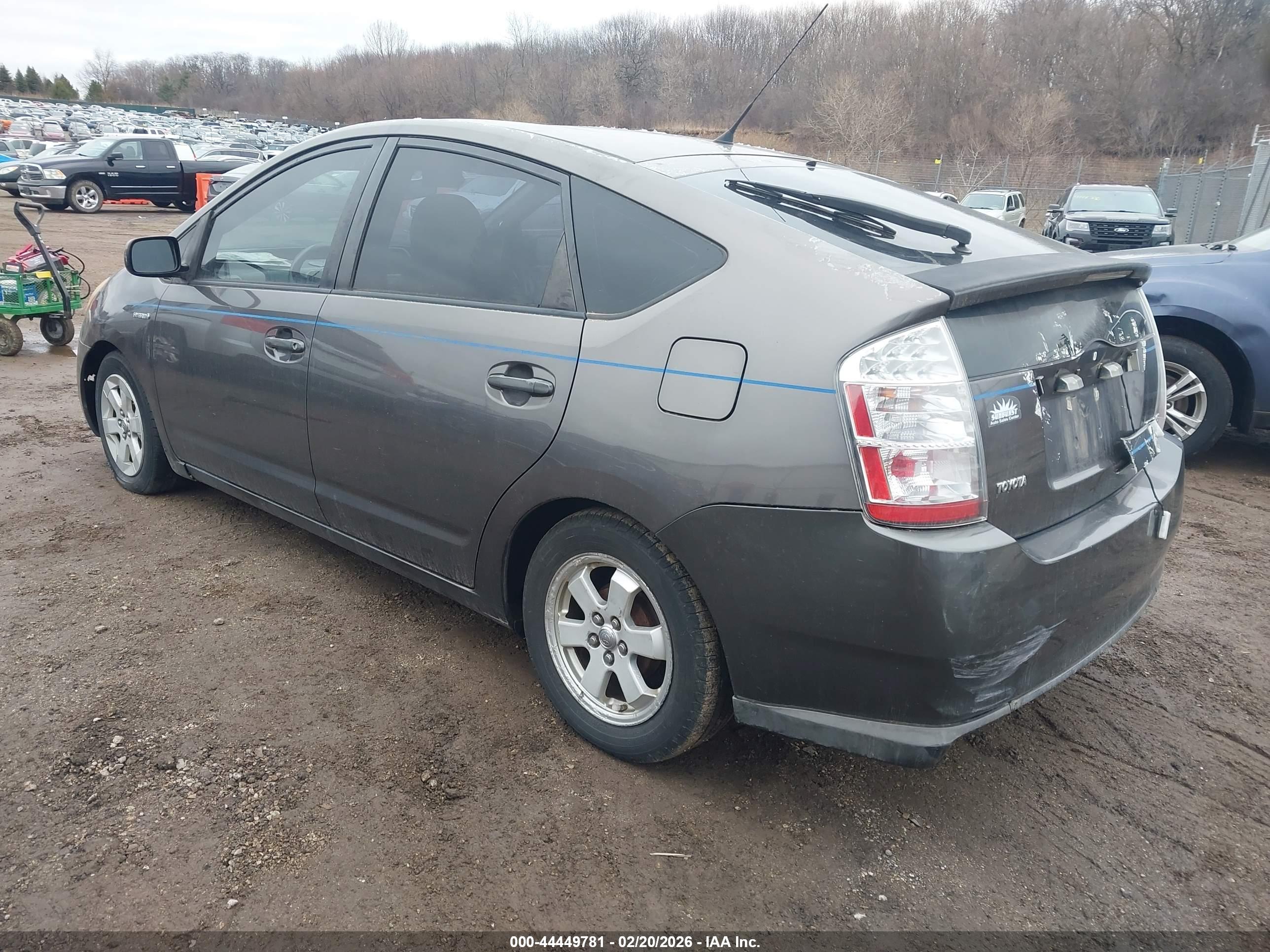 TOYOTA PRIUS image 3