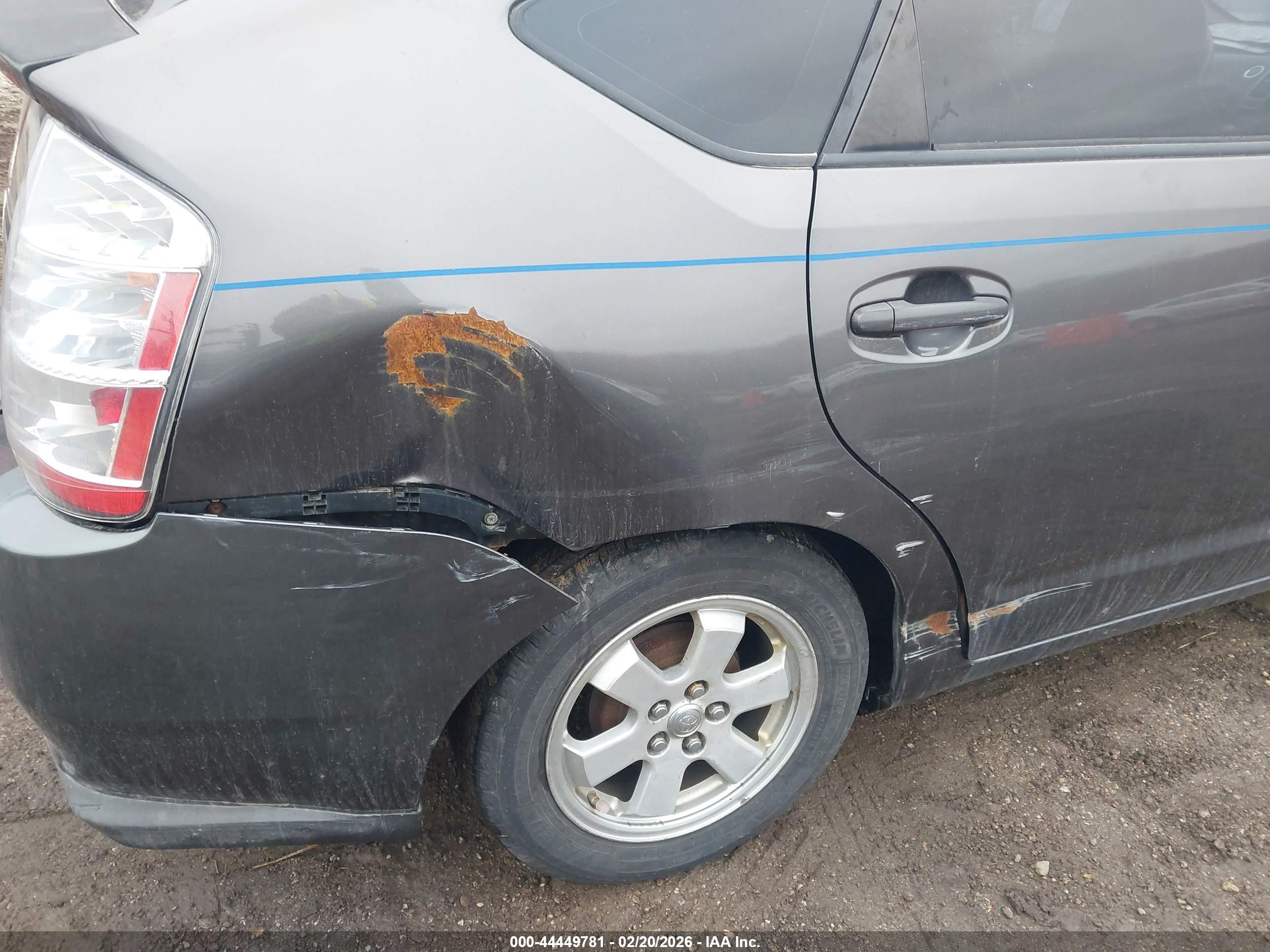 TOYOTA PRIUS image 6