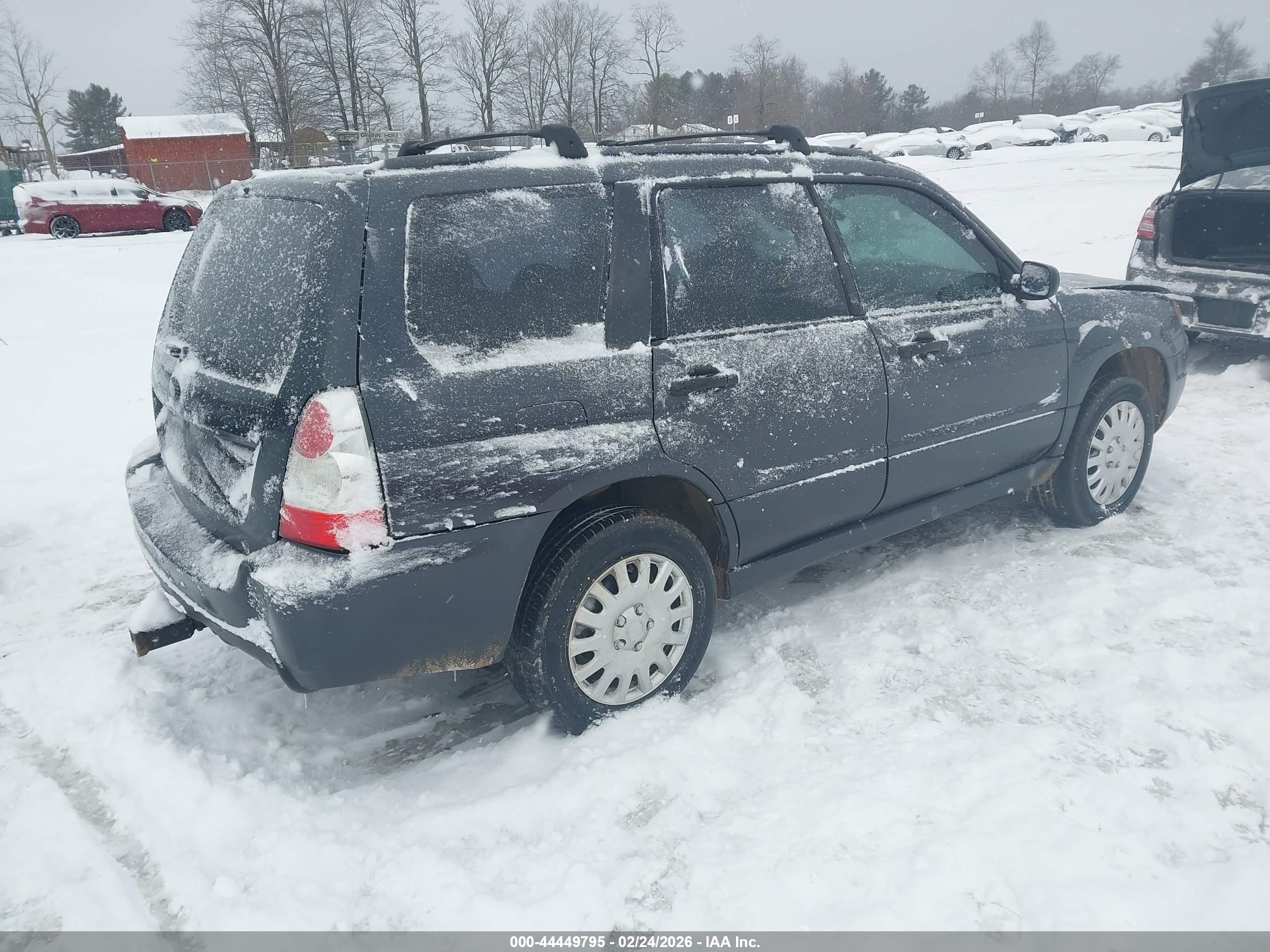 SUBARU FORESTER image 4