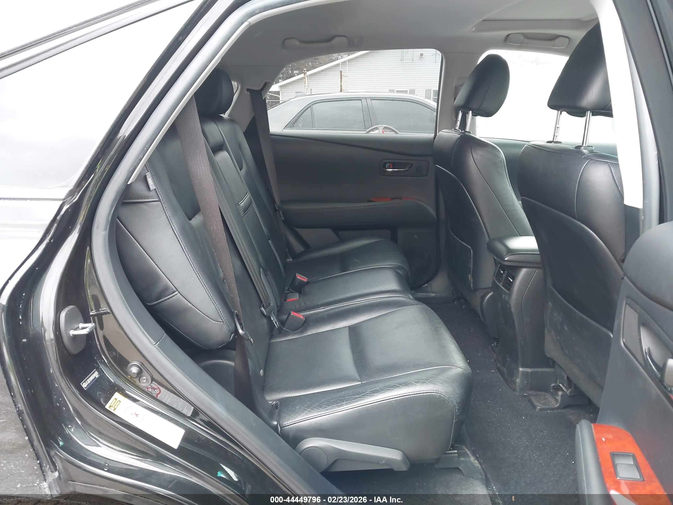LEXUS RX image 8