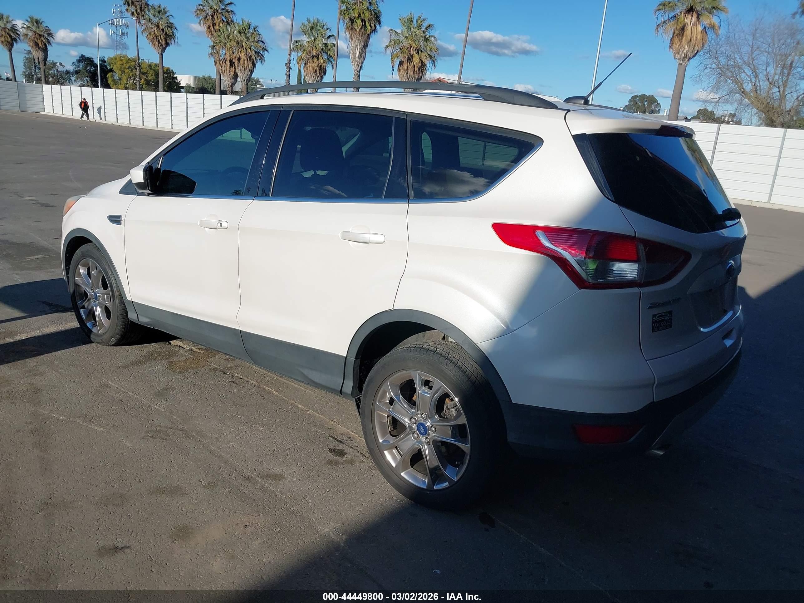 FORD ESCAPE image 3