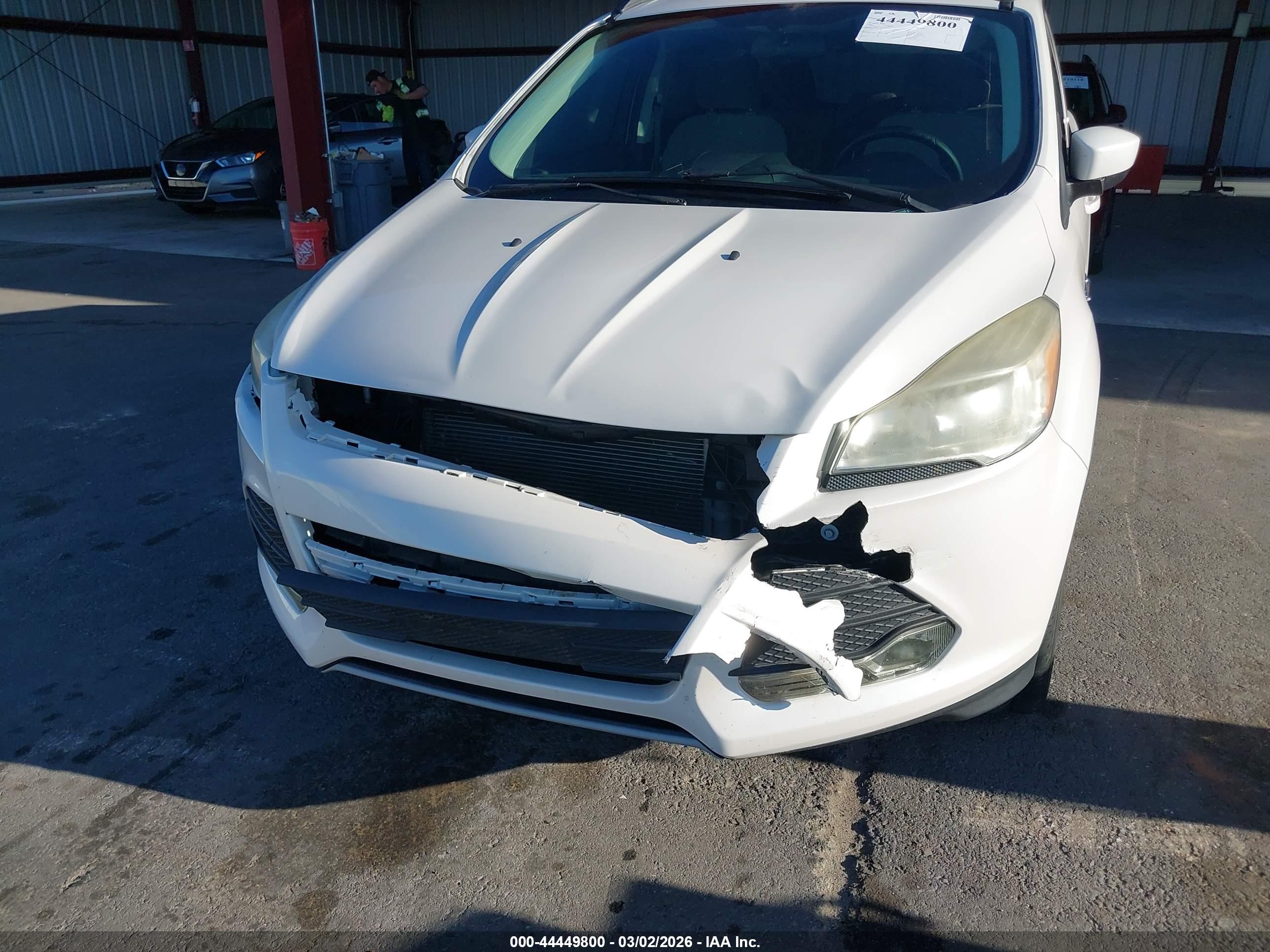 FORD ESCAPE image 6