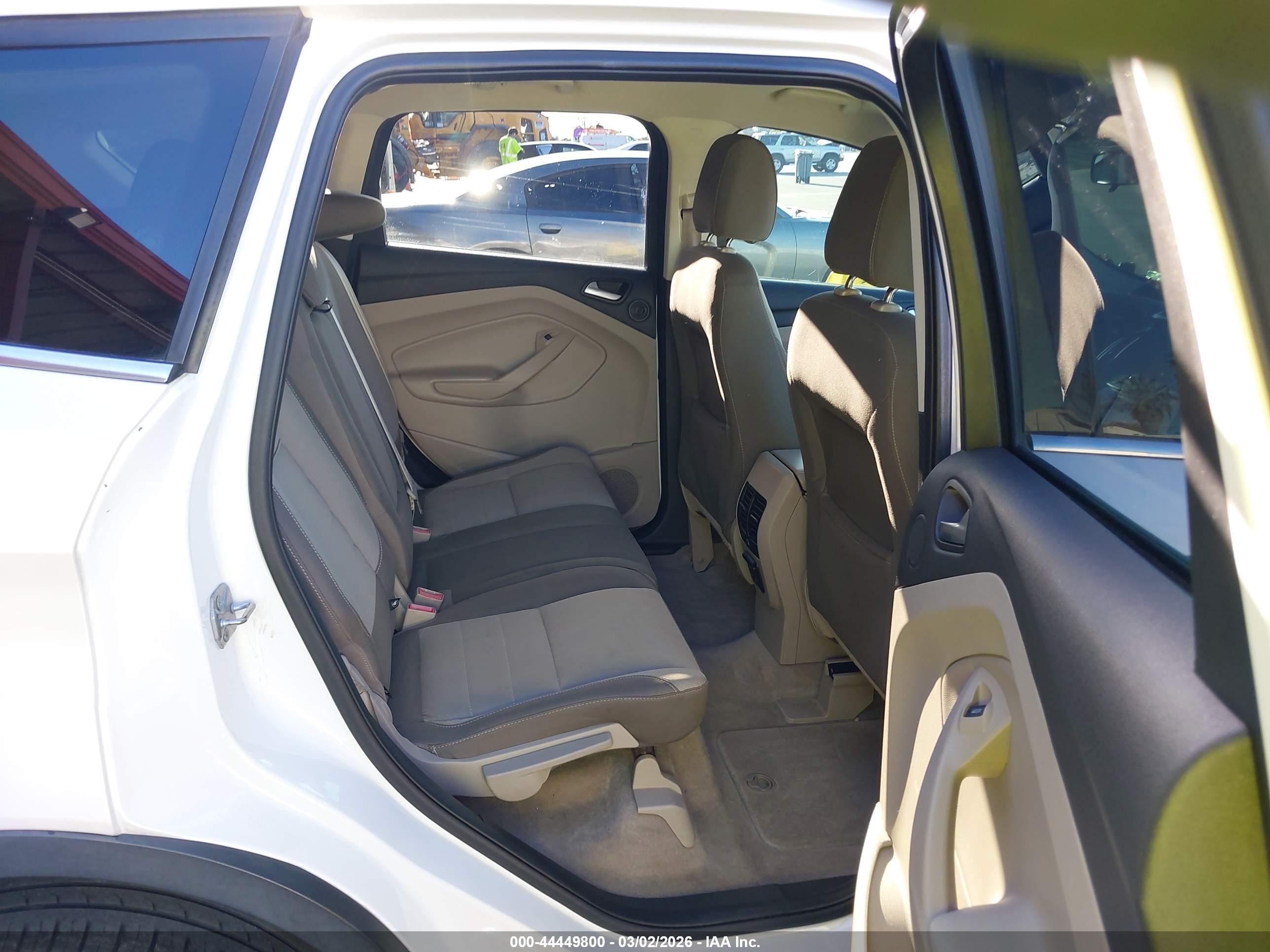 FORD ESCAPE image 8