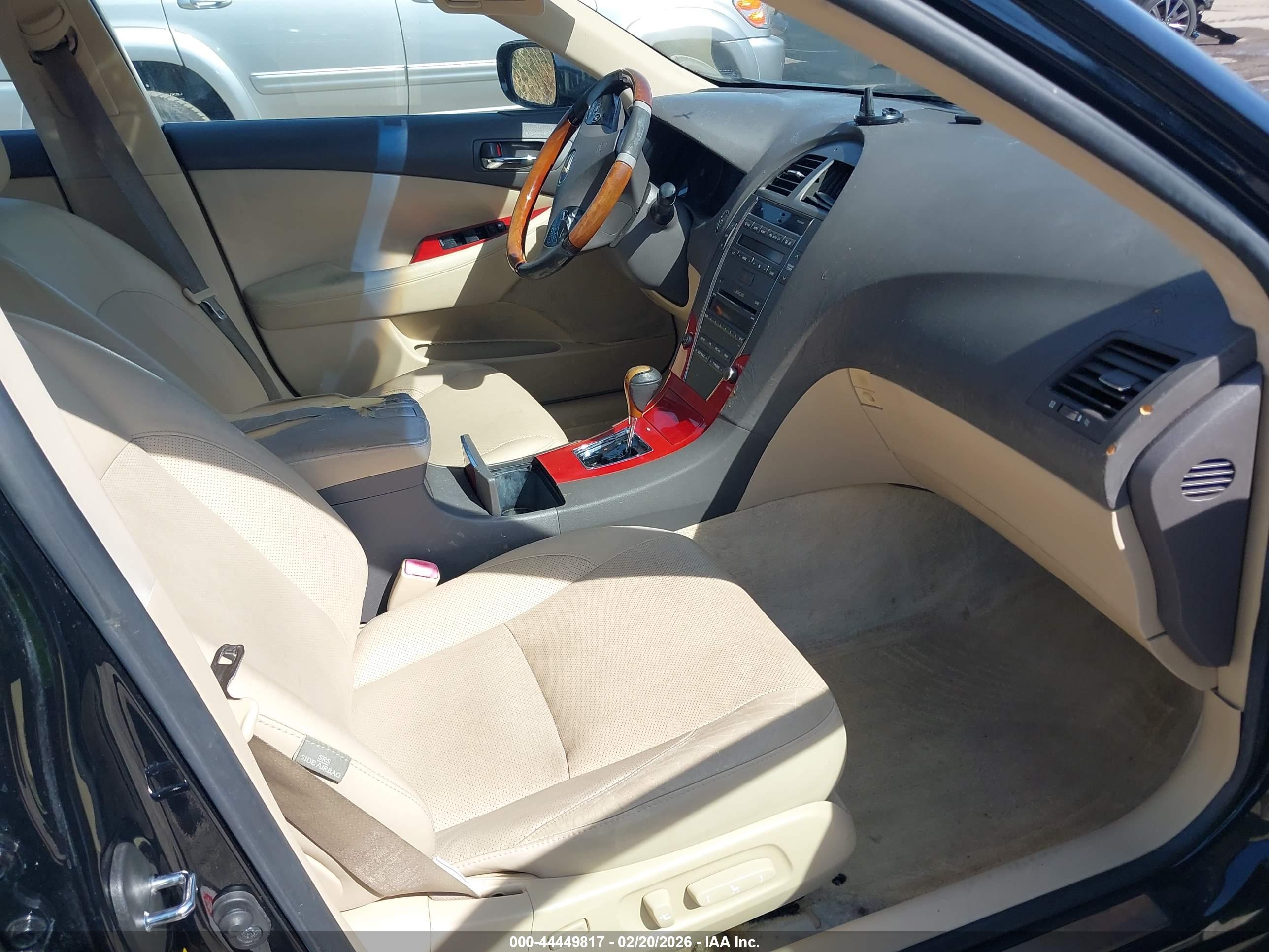 LEXUS ES image 5
