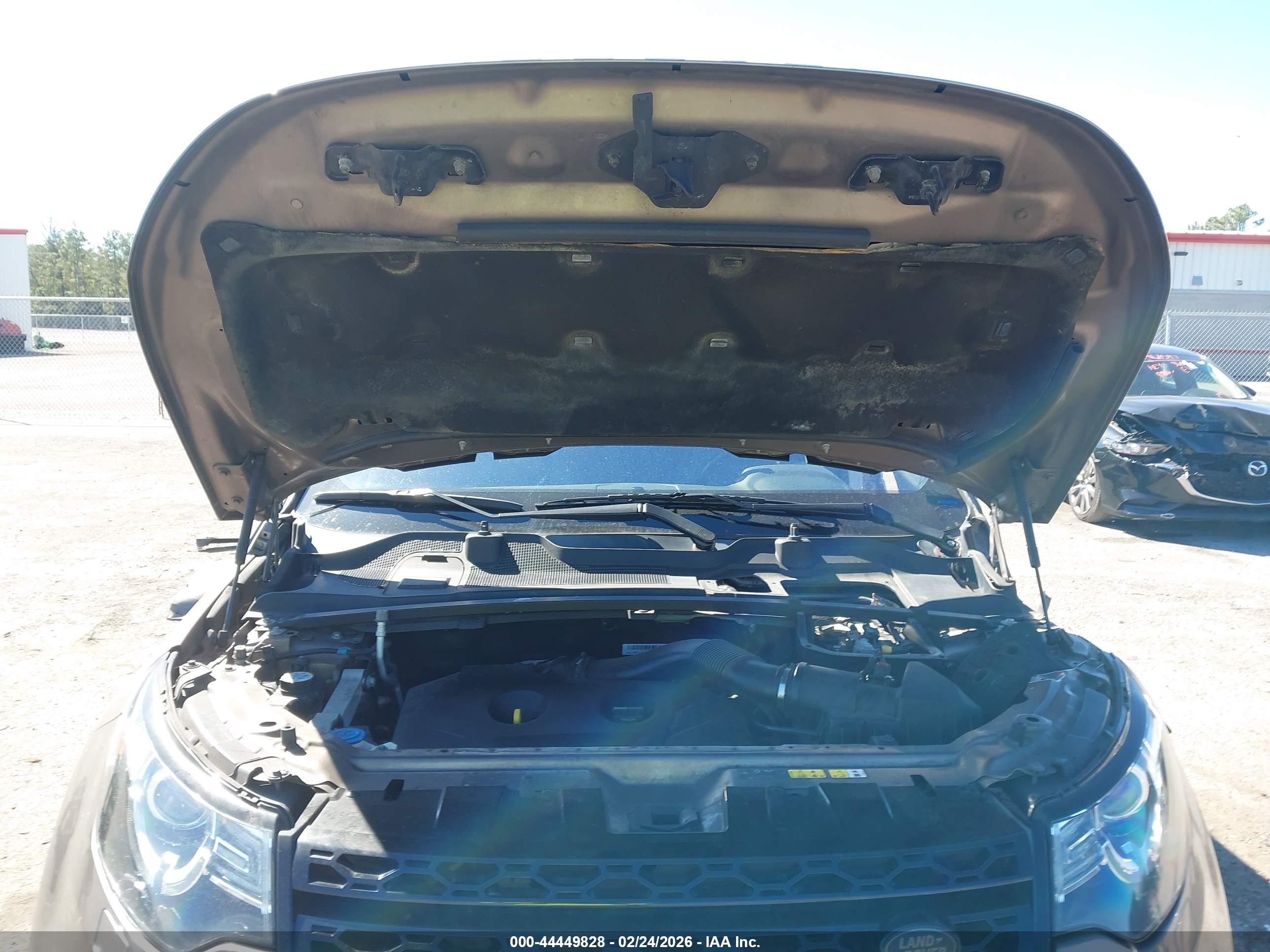 LAND ROVER image 10