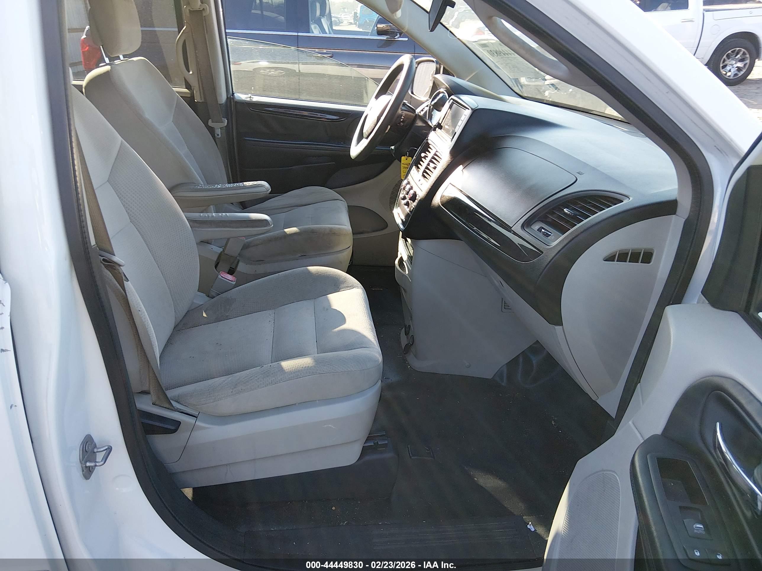 DODGE GRAND image 5