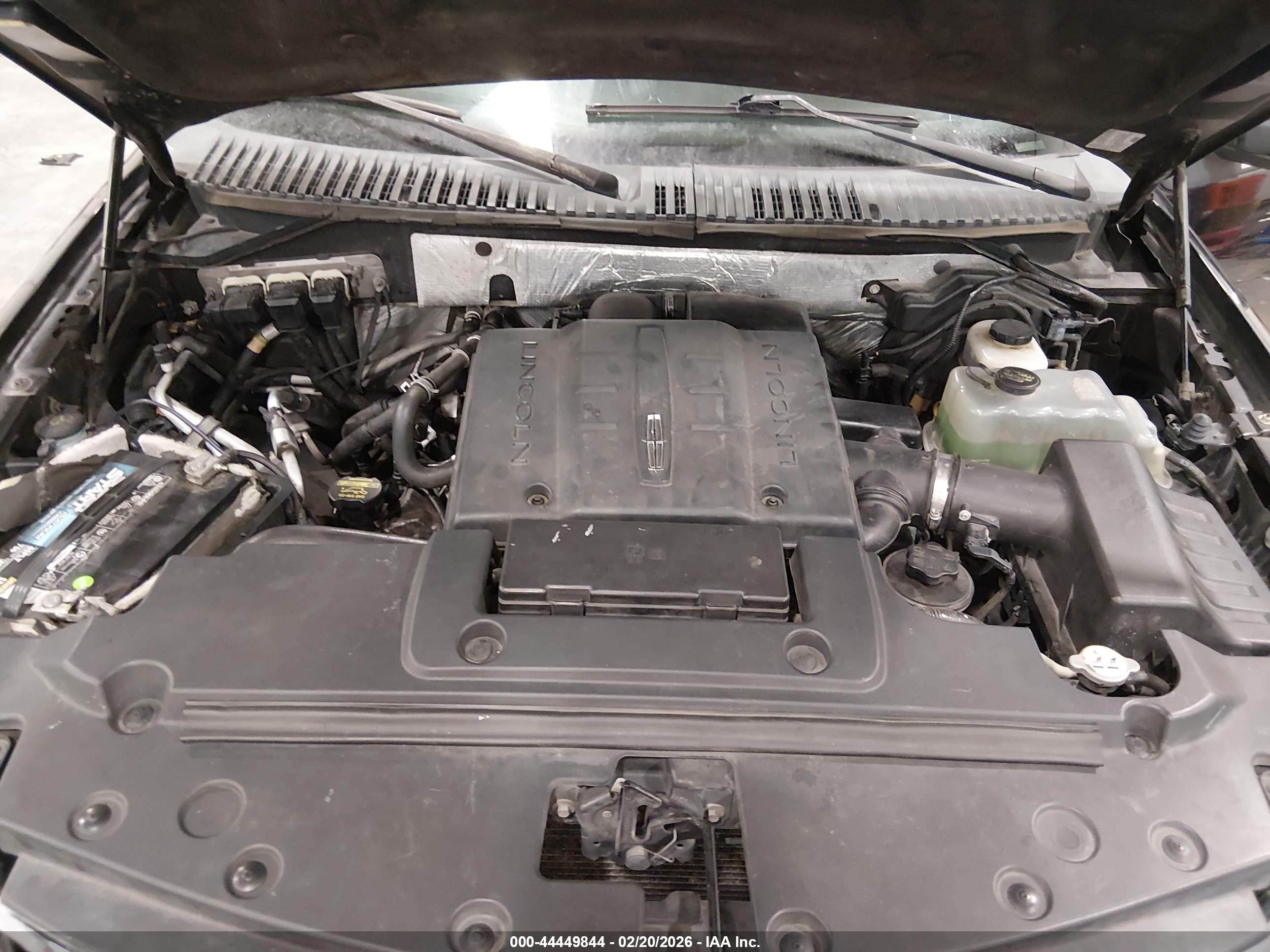 LINCOLN NAVIGATOR image 10