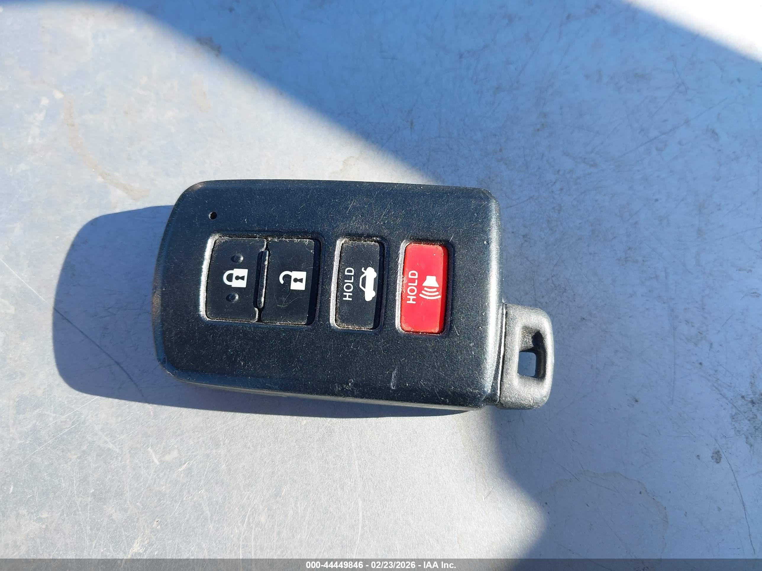 TOYOTA CAMRY image 11