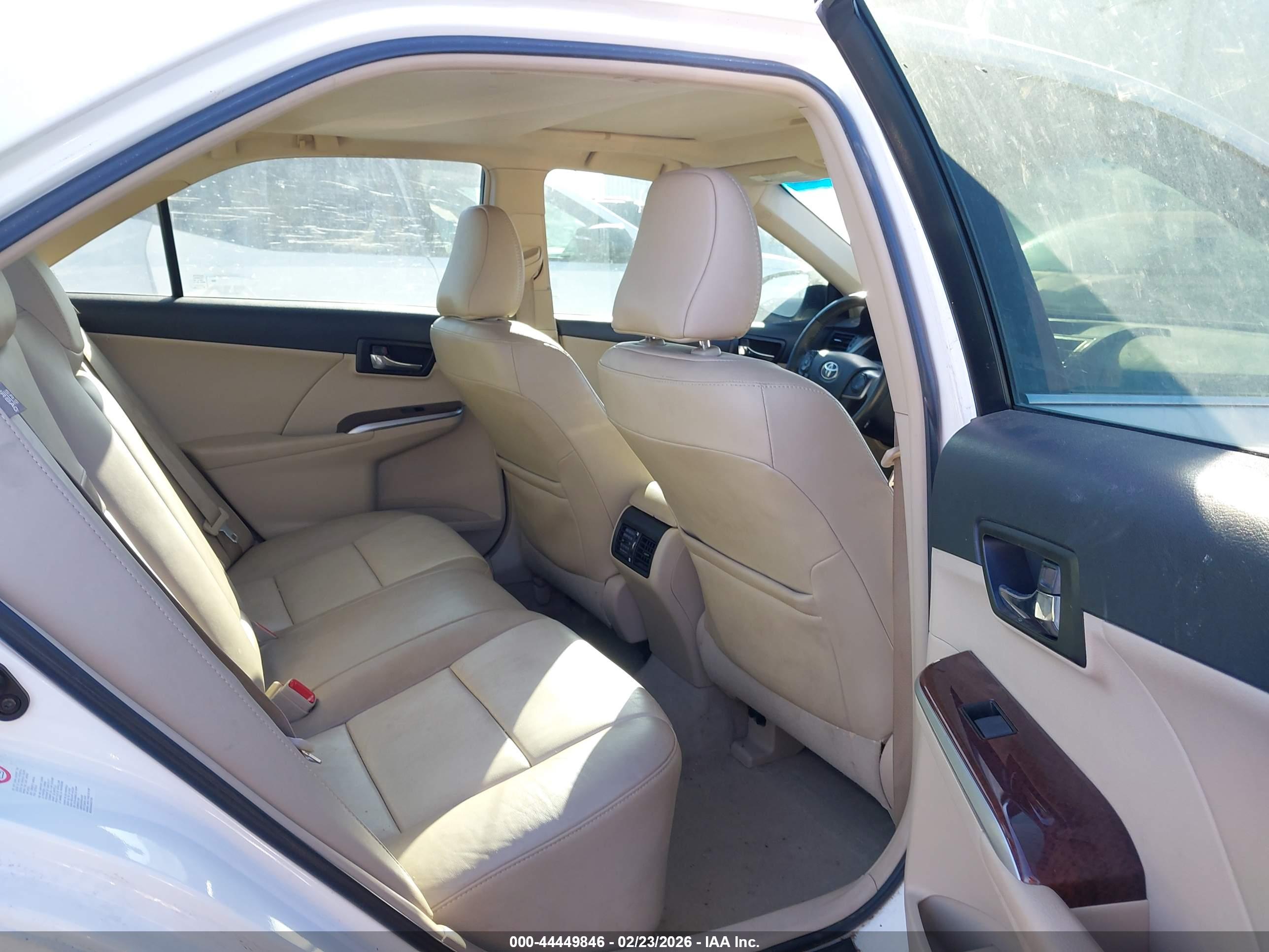 TOYOTA CAMRY image 8