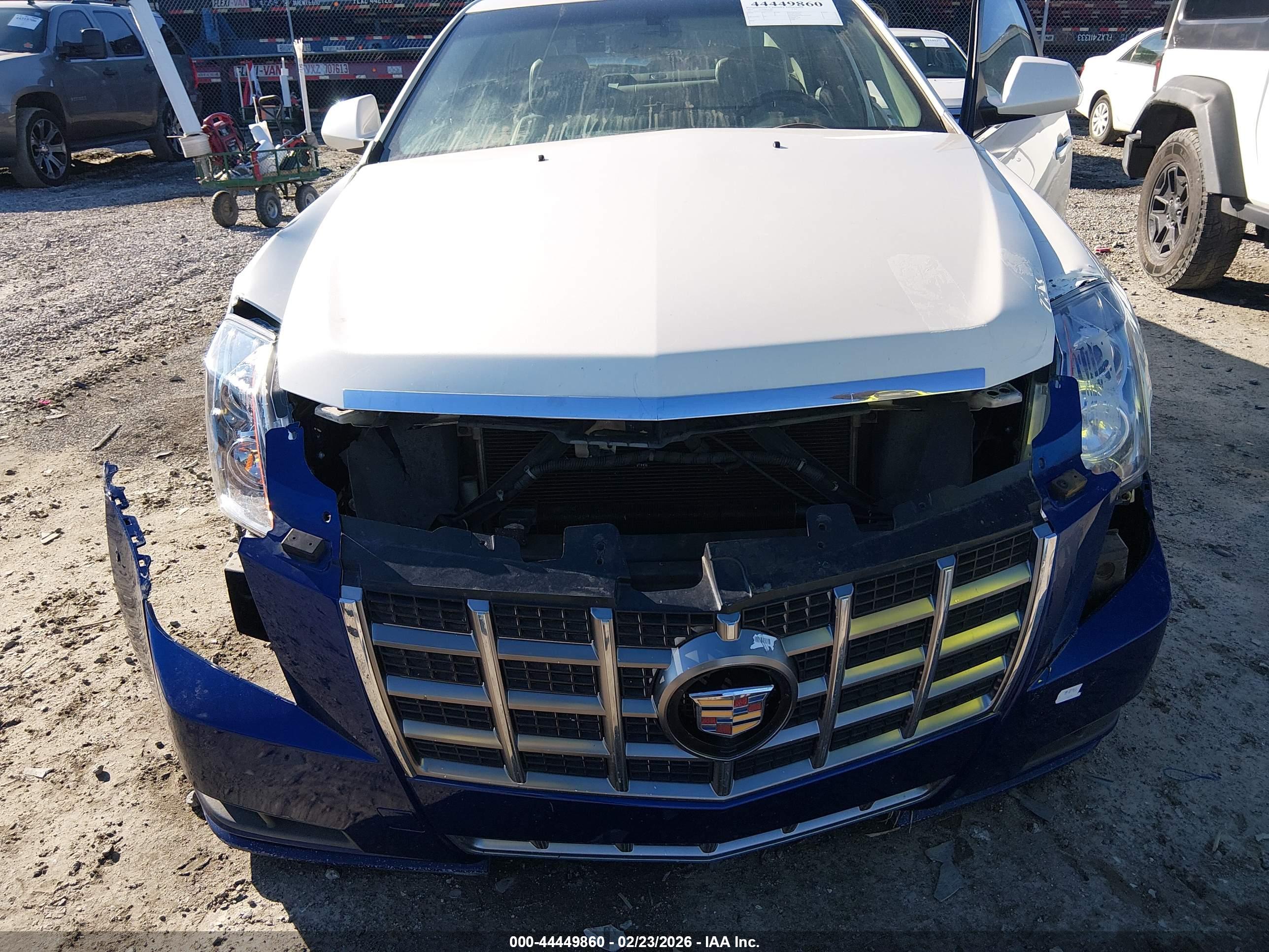 CADILLAC CTS image 6