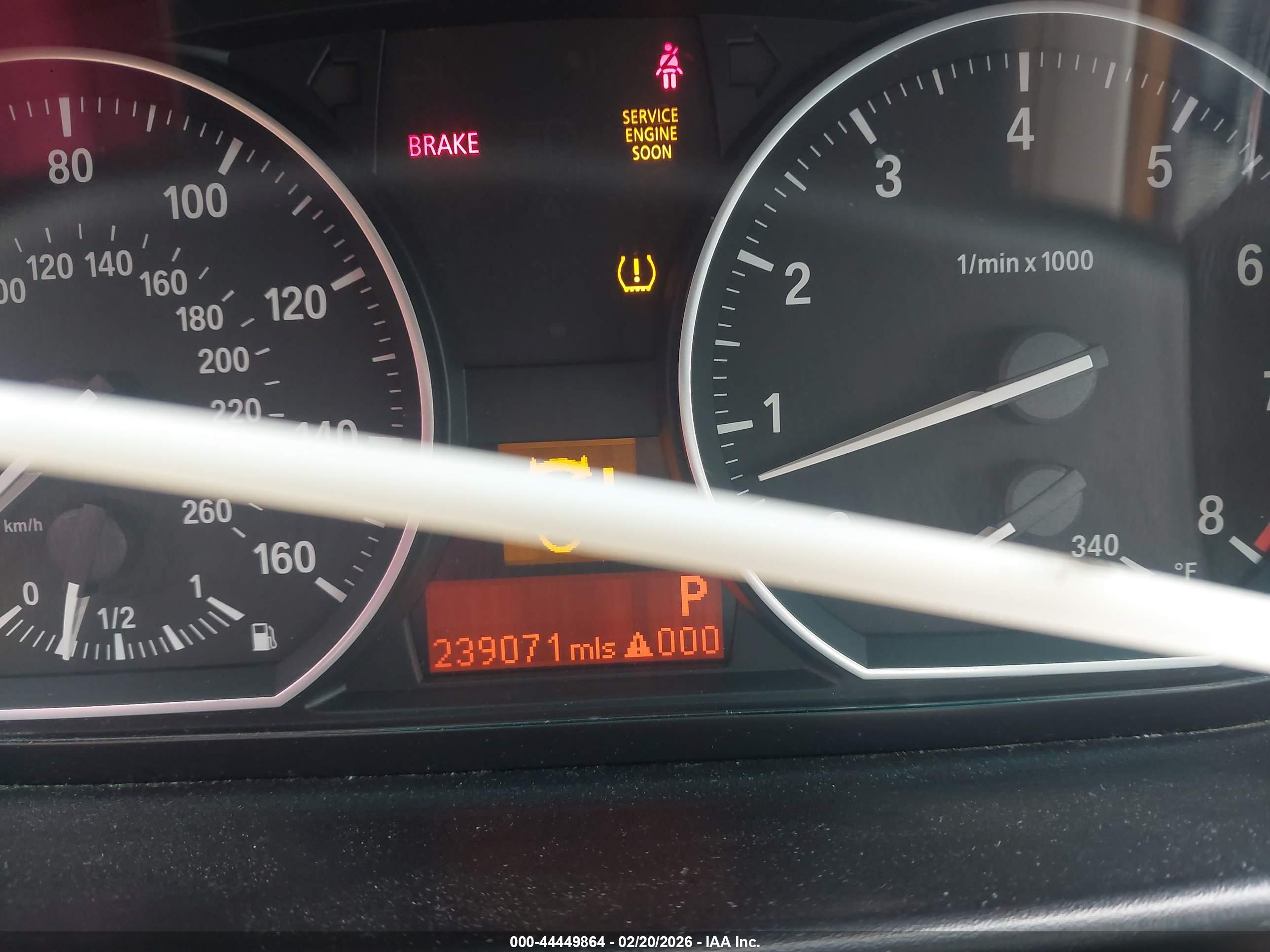 BMW 135I image 7
