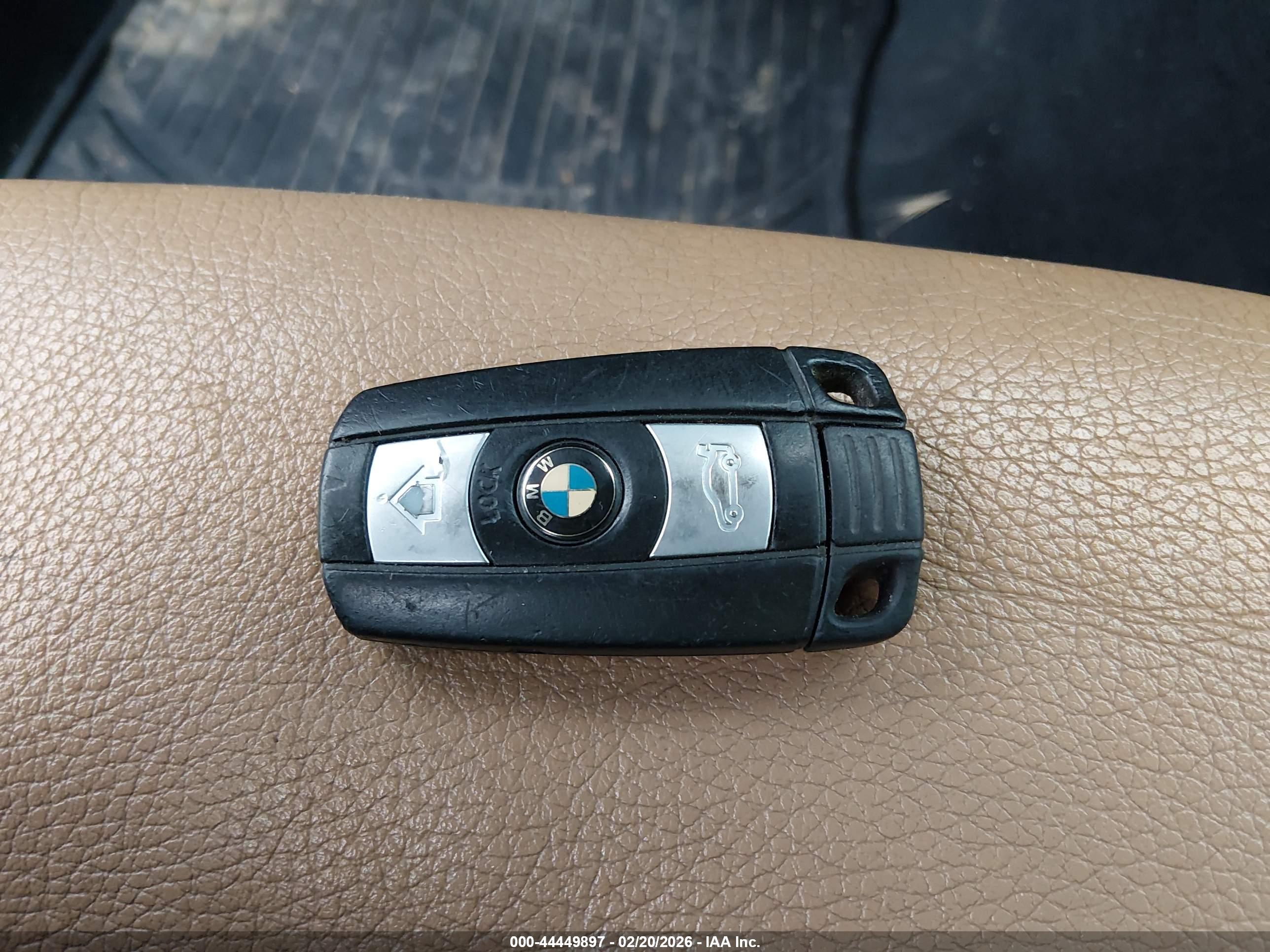 BMW 535XI image 11