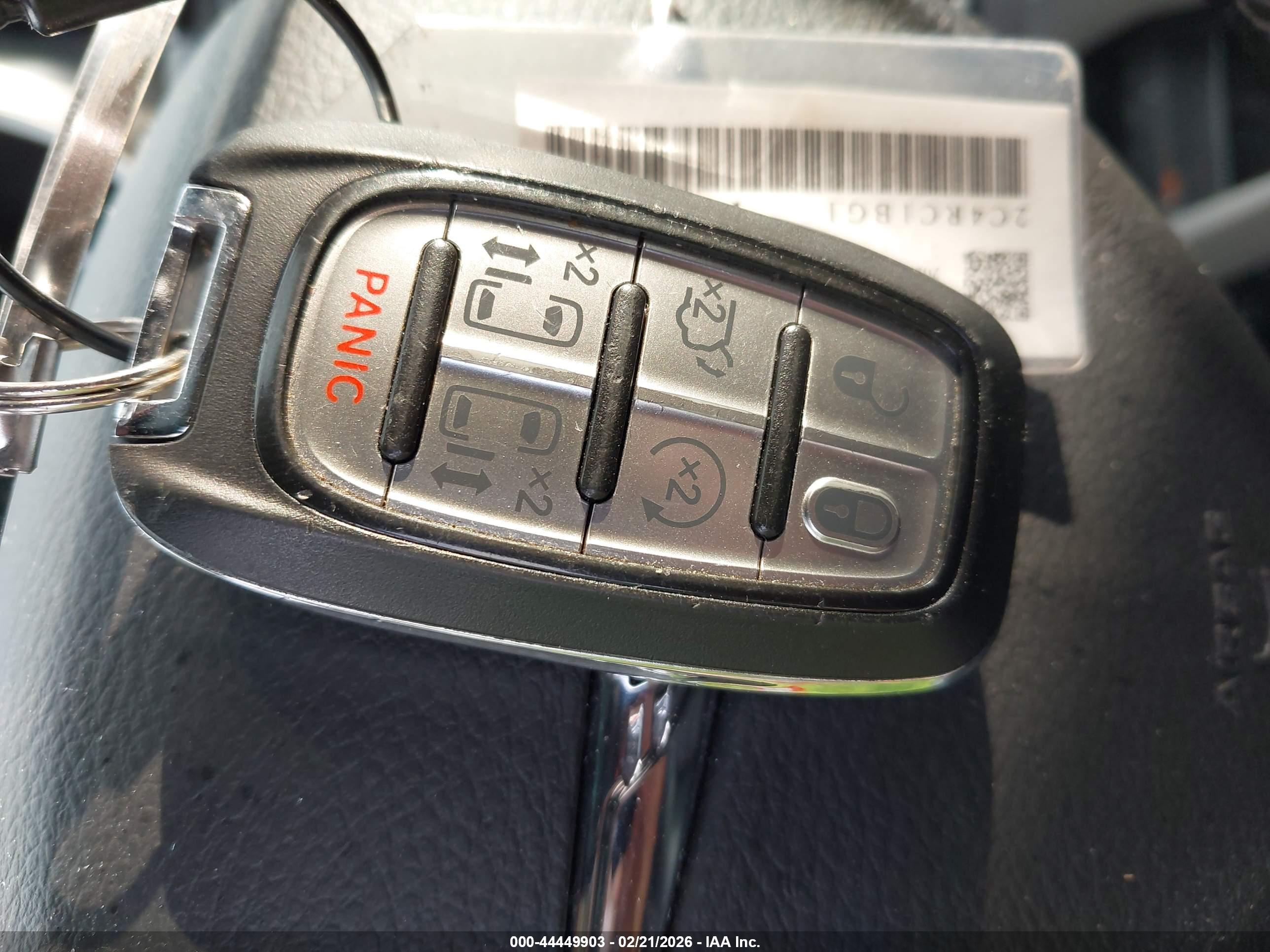 CHRYSLER PACIFICA image 11