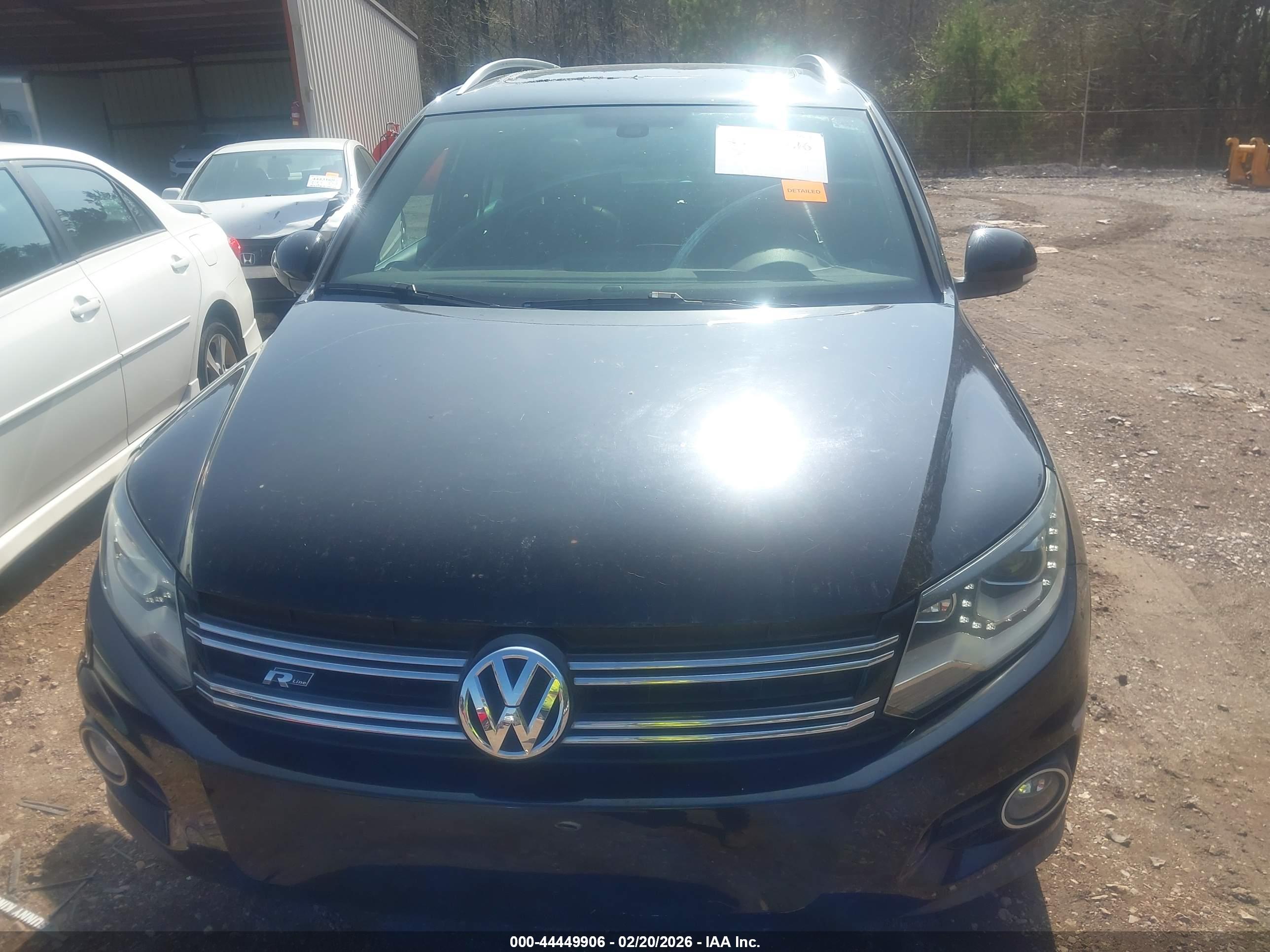 VOLKSWAGEN TIGUAN image 6