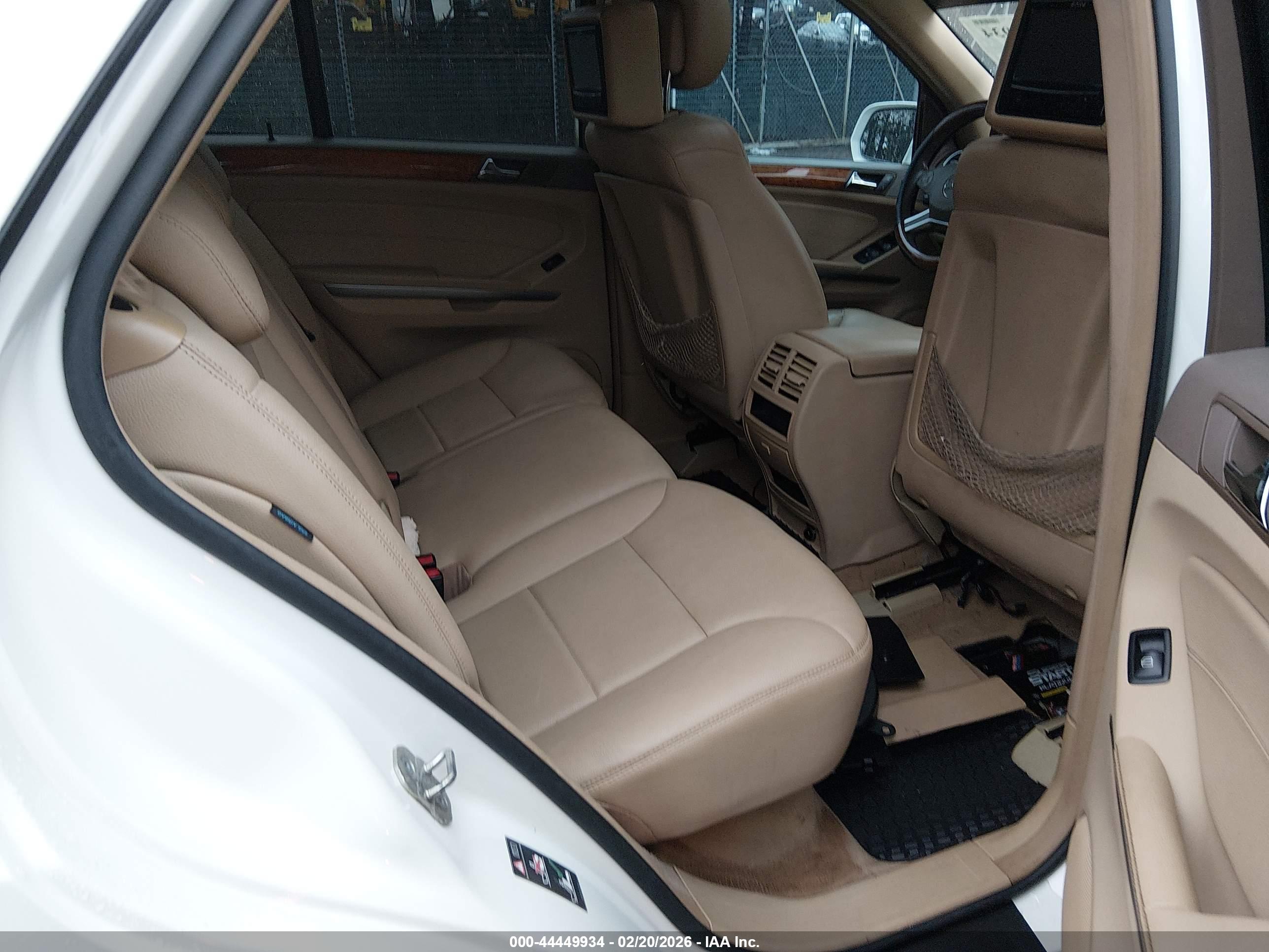 MERCEDES-BENZ ML image 8