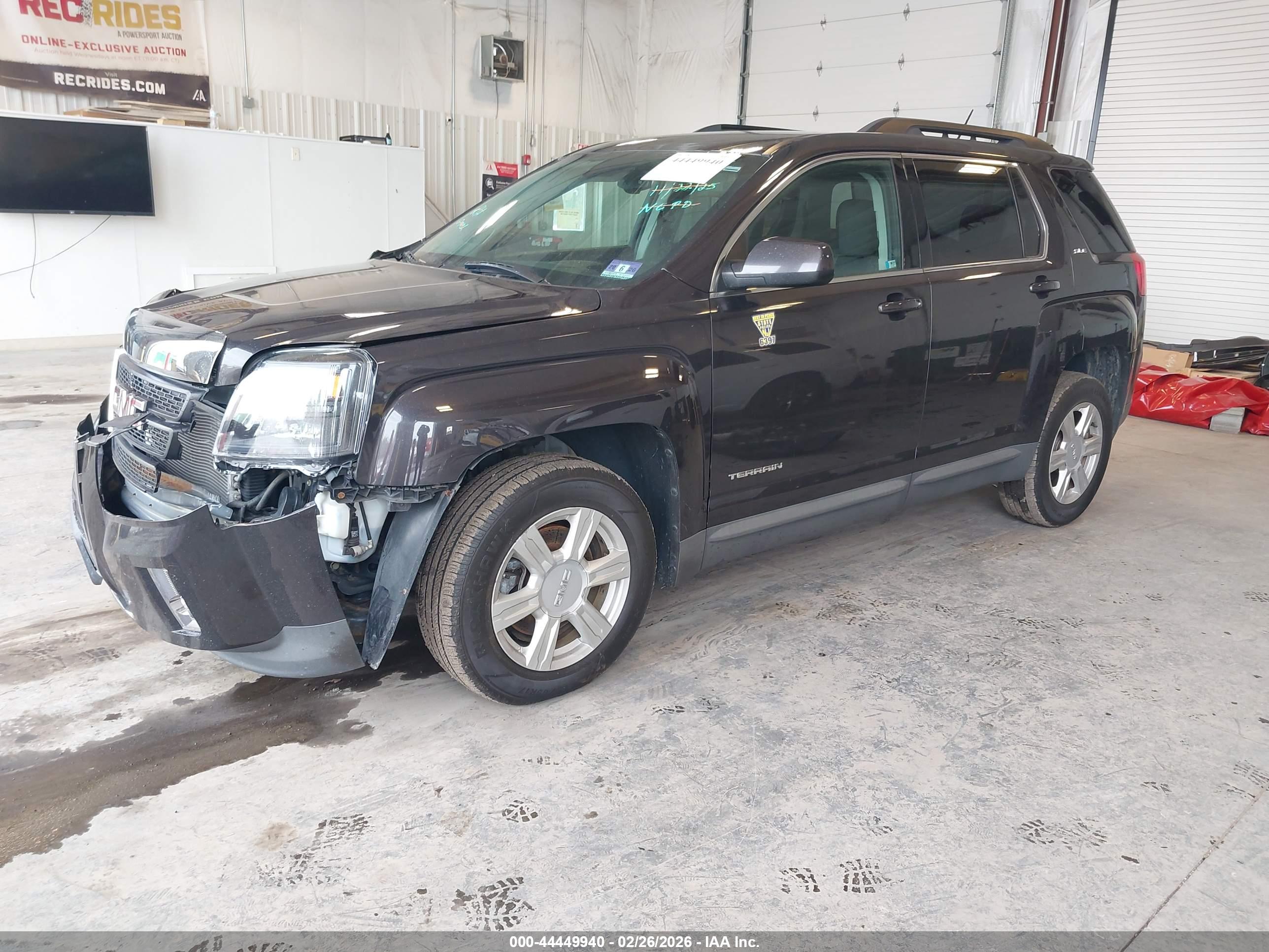 GMC TERRAIN image 2