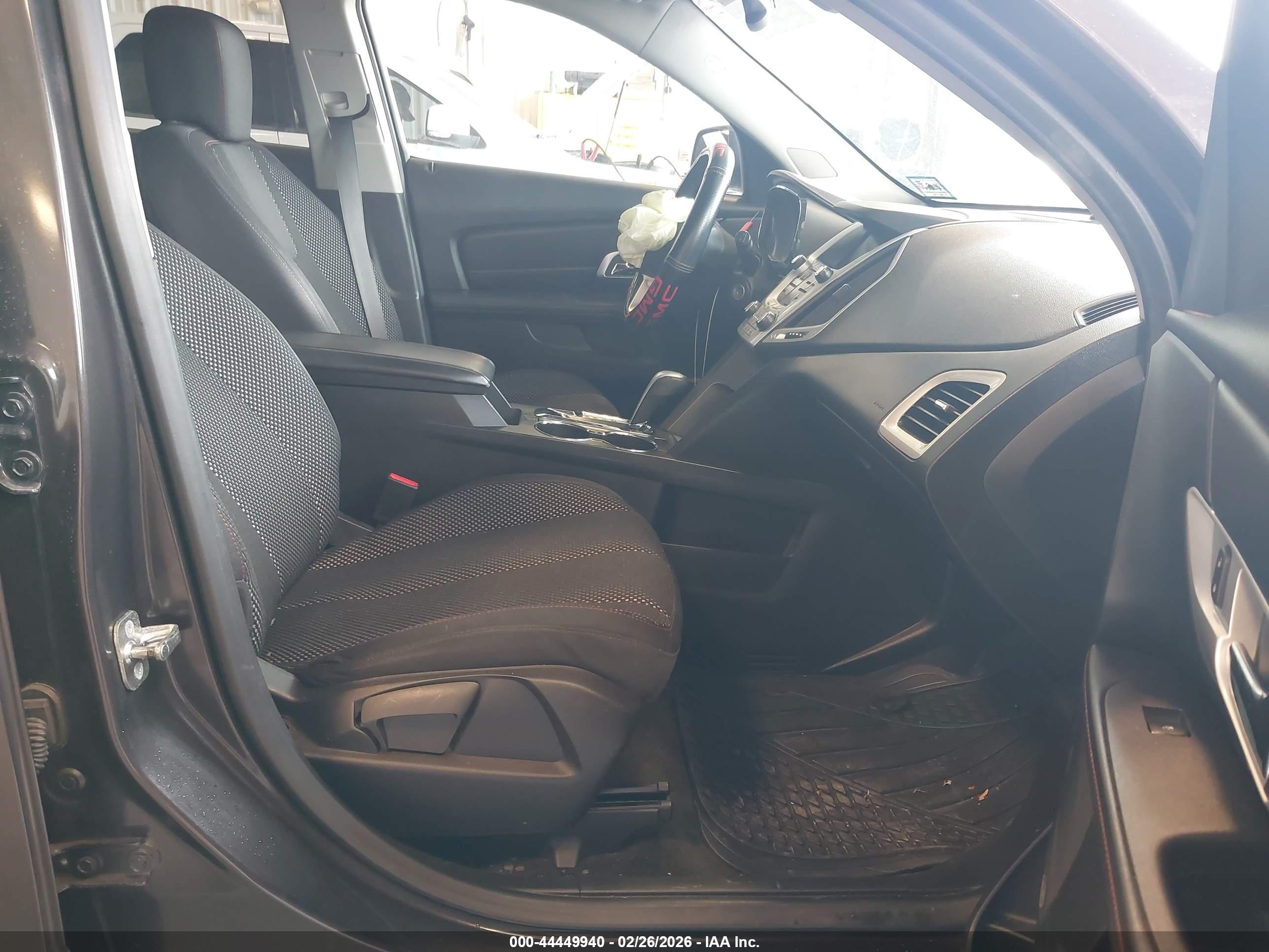 GMC TERRAIN image 5