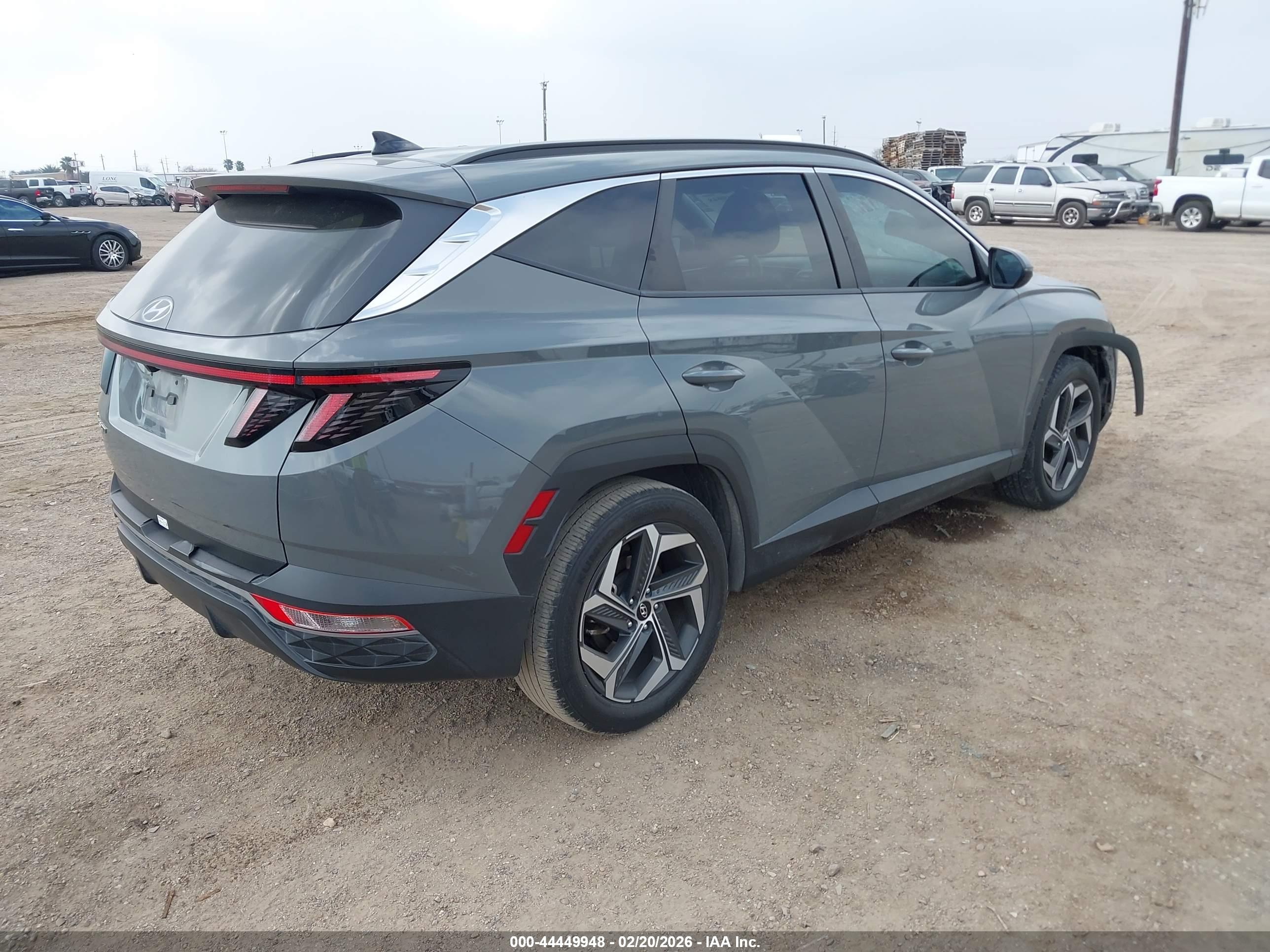 HYUNDAI TUCSON image 4