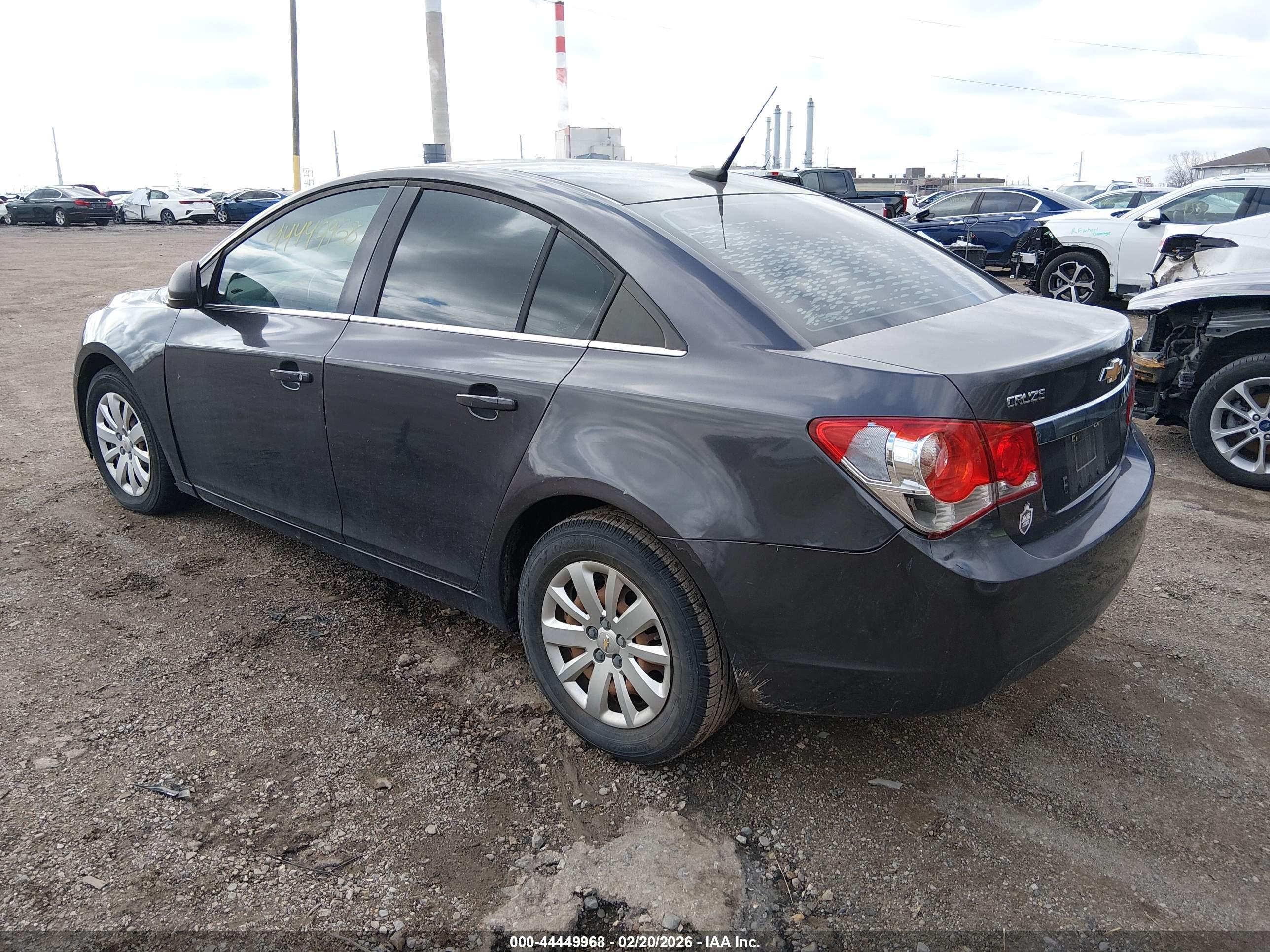 CHEVROLET CRUZE image 3