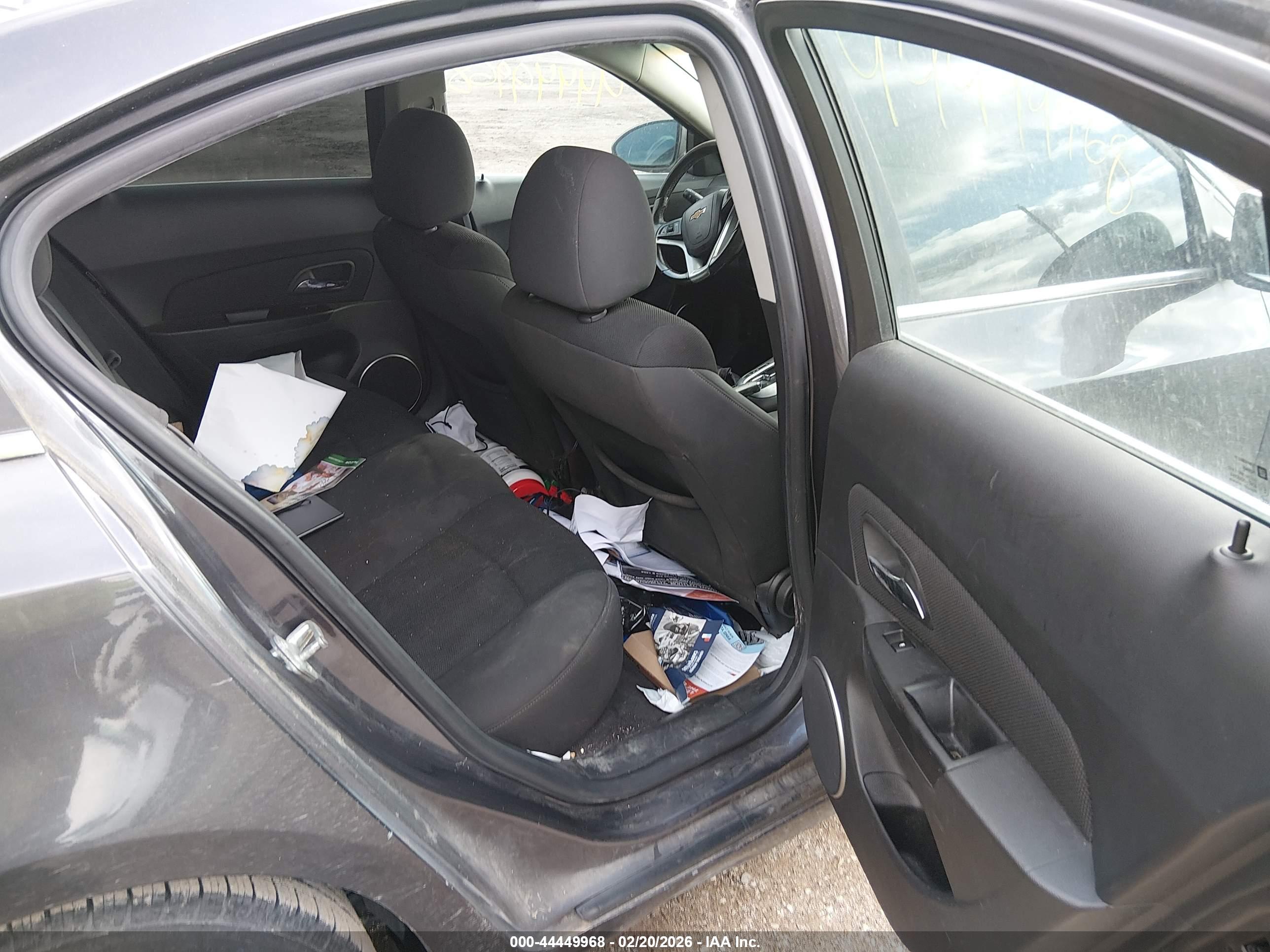 CHEVROLET CRUZE image 8
