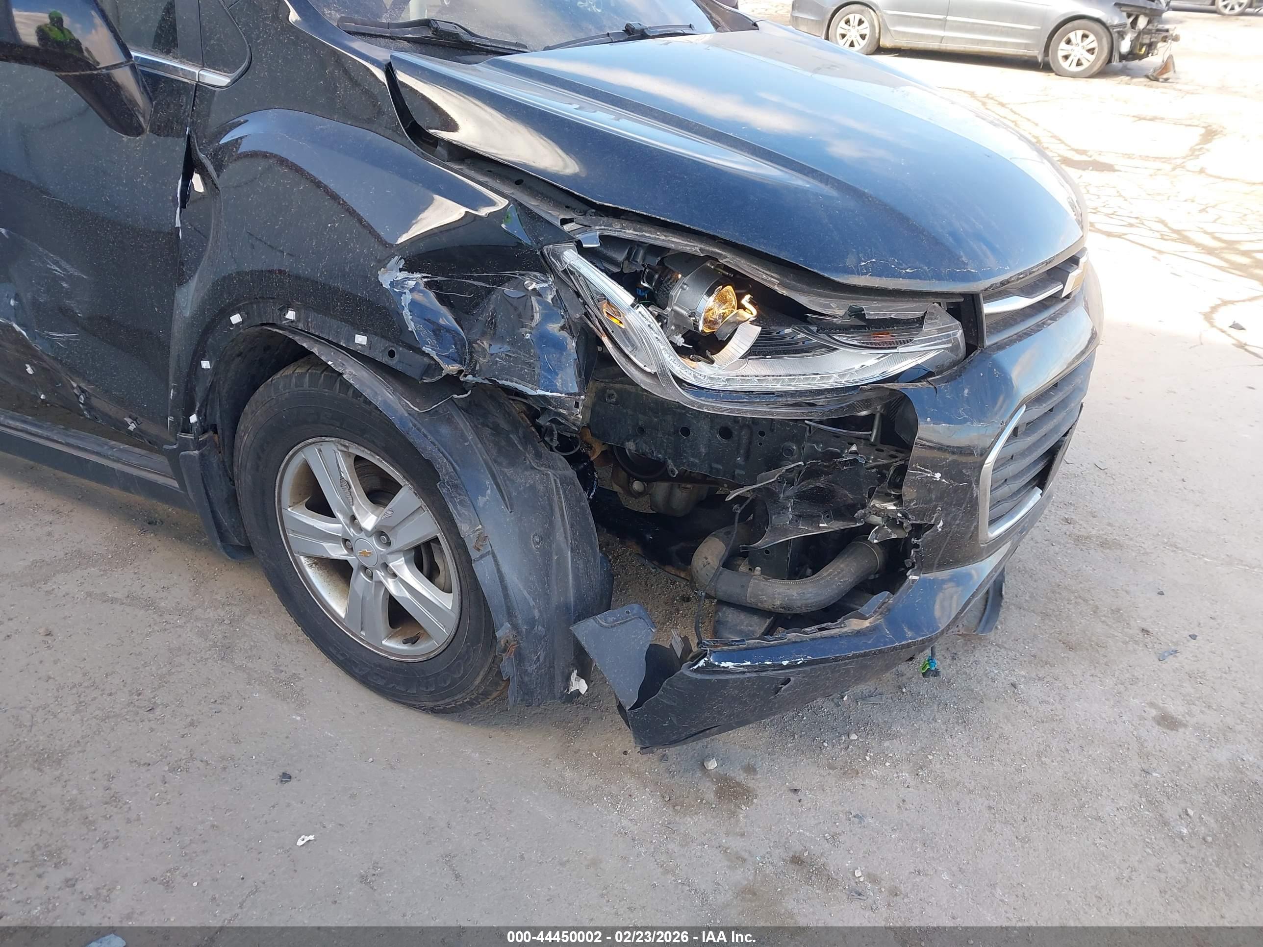CHEVROLET TRAX image 6