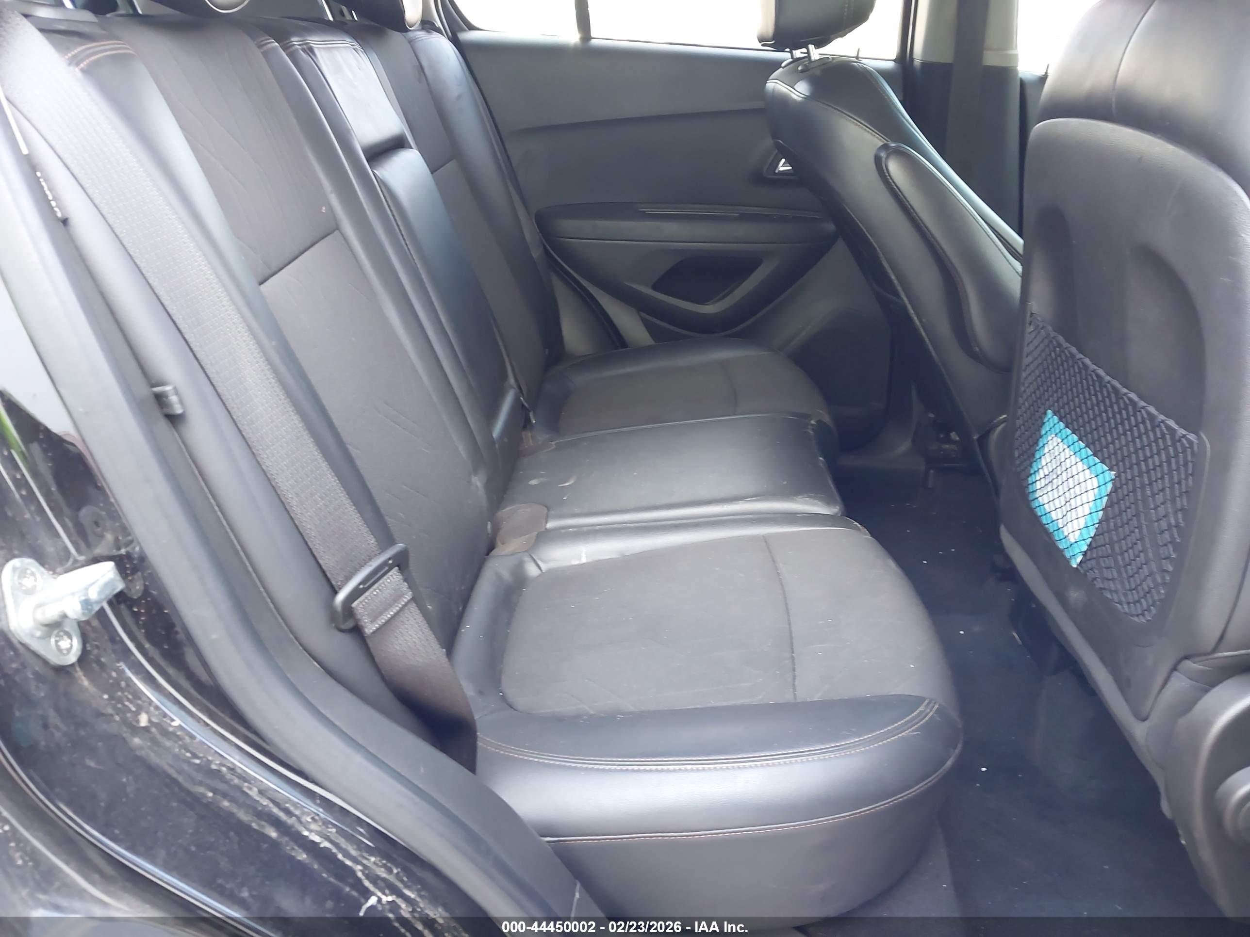 CHEVROLET TRAX image 8