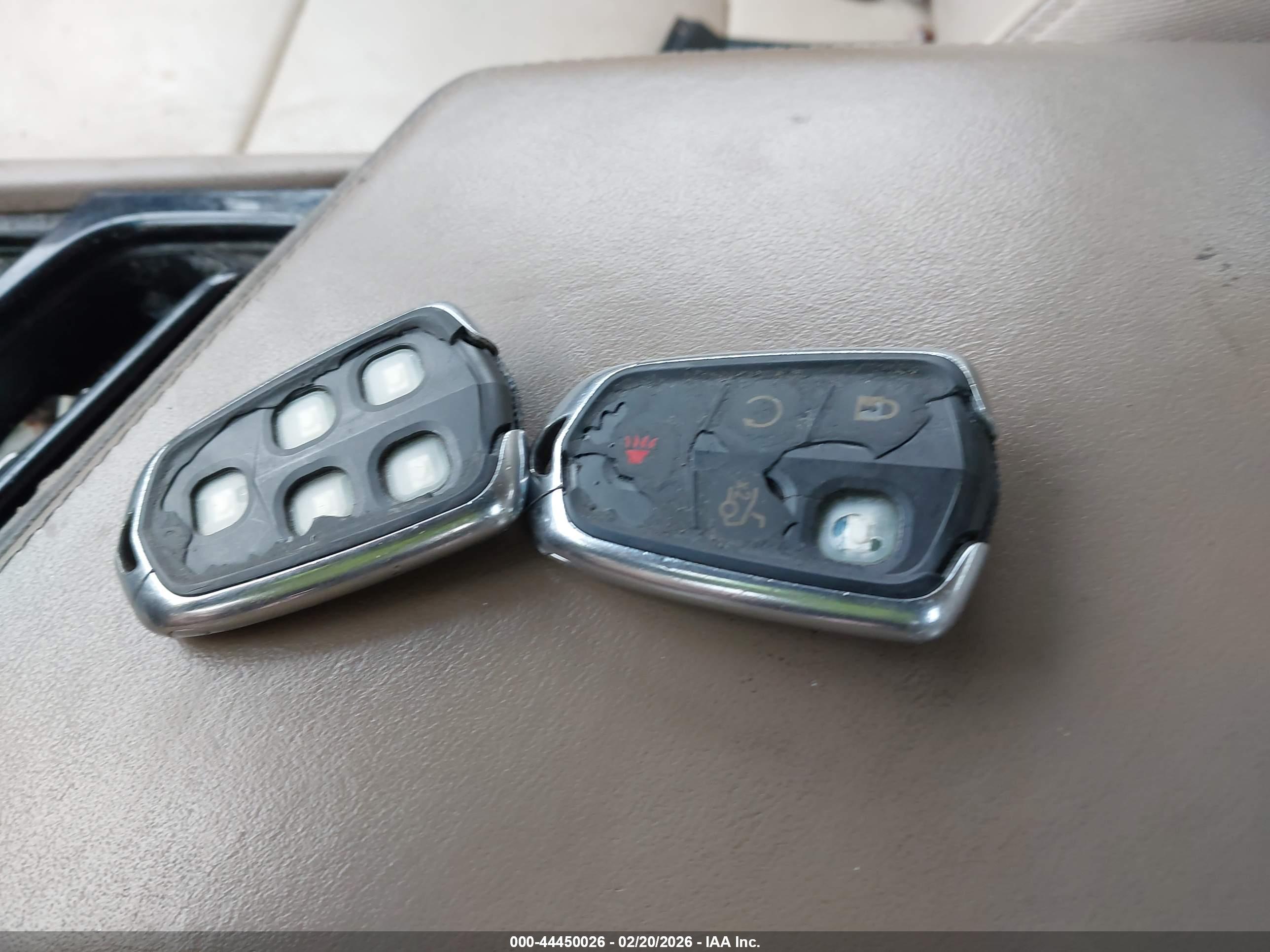 CADILLAC CTS image 11