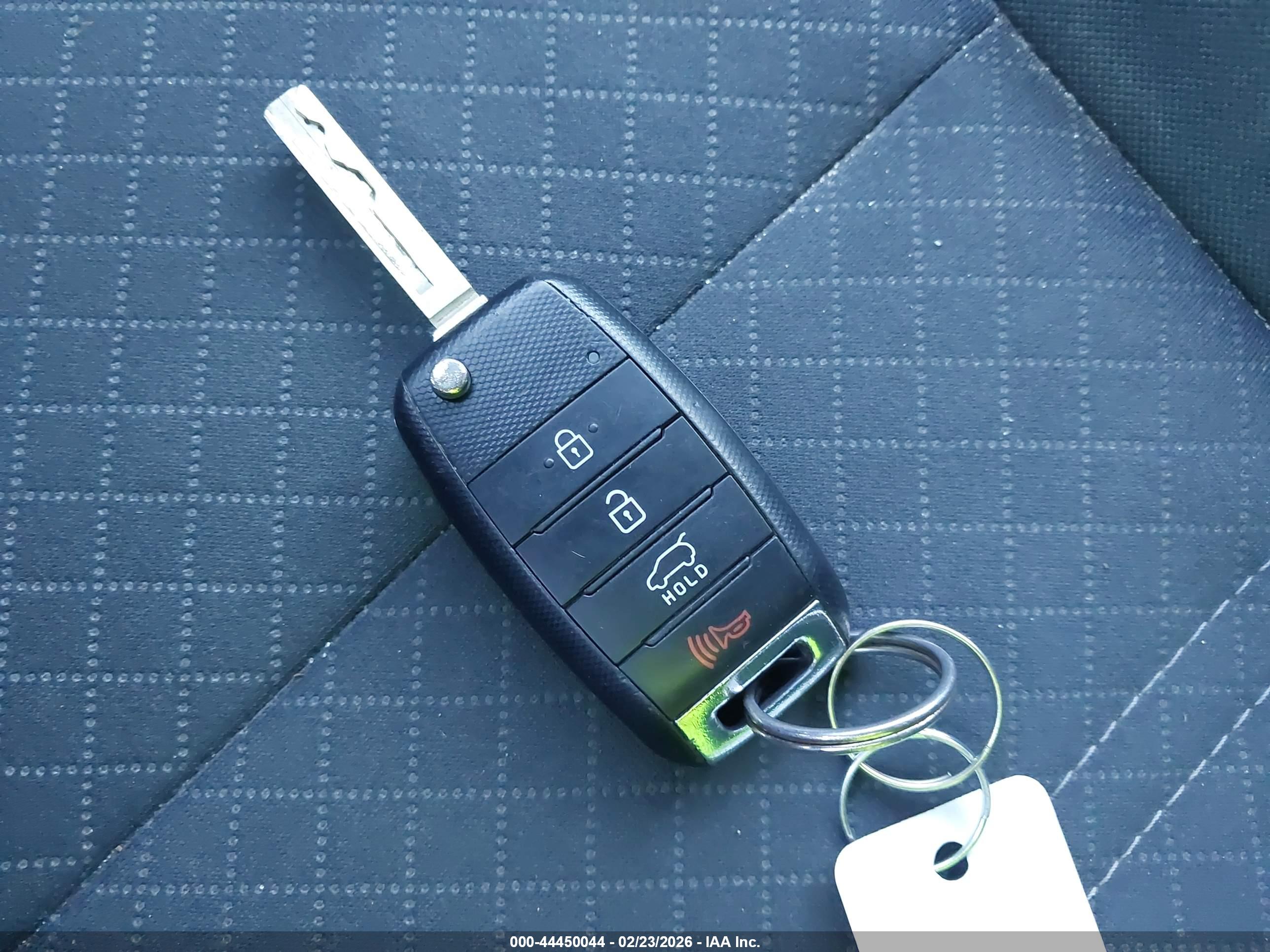 KIA SORENTO image 11